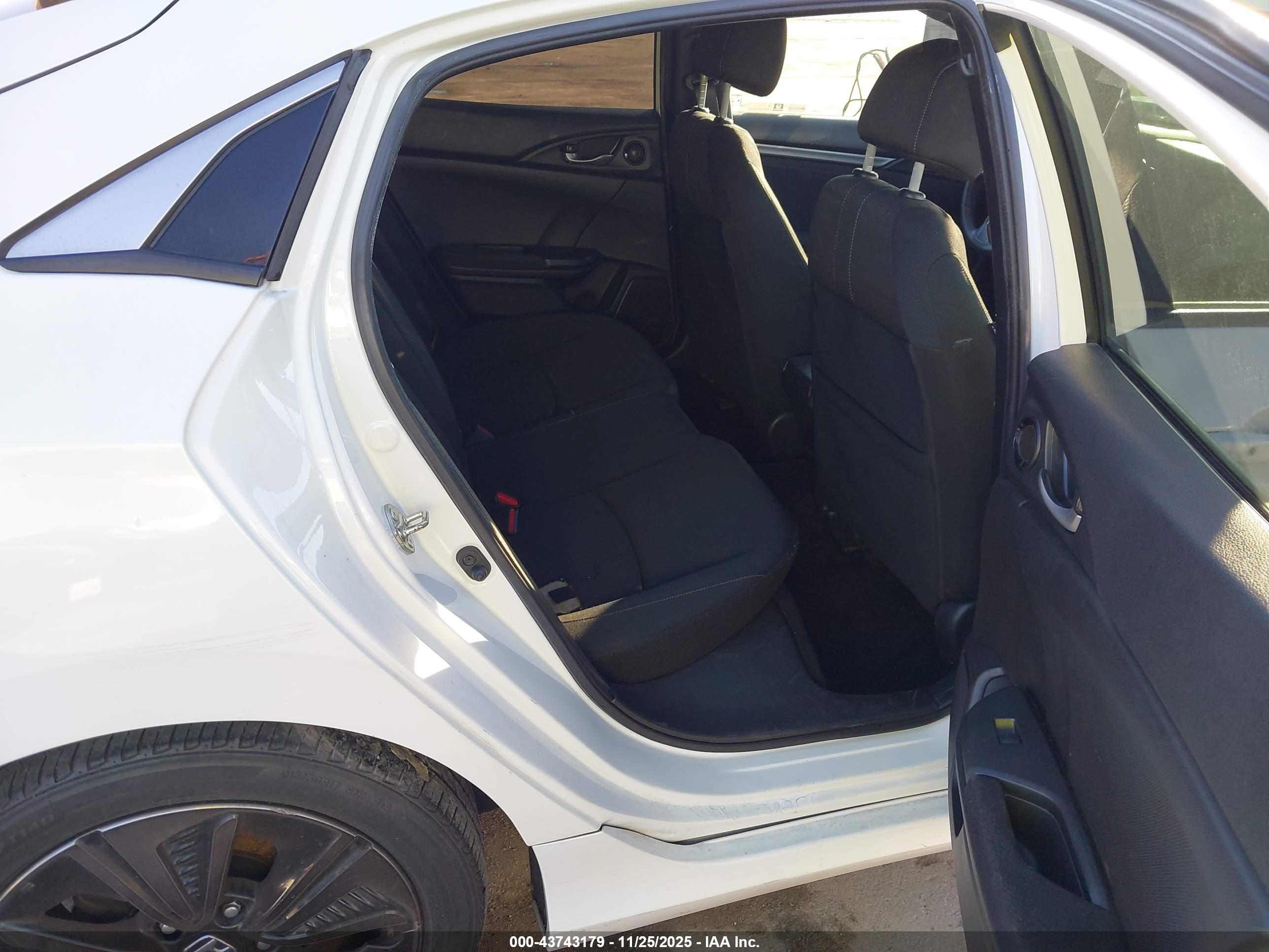 HONDA CIVIC image 8