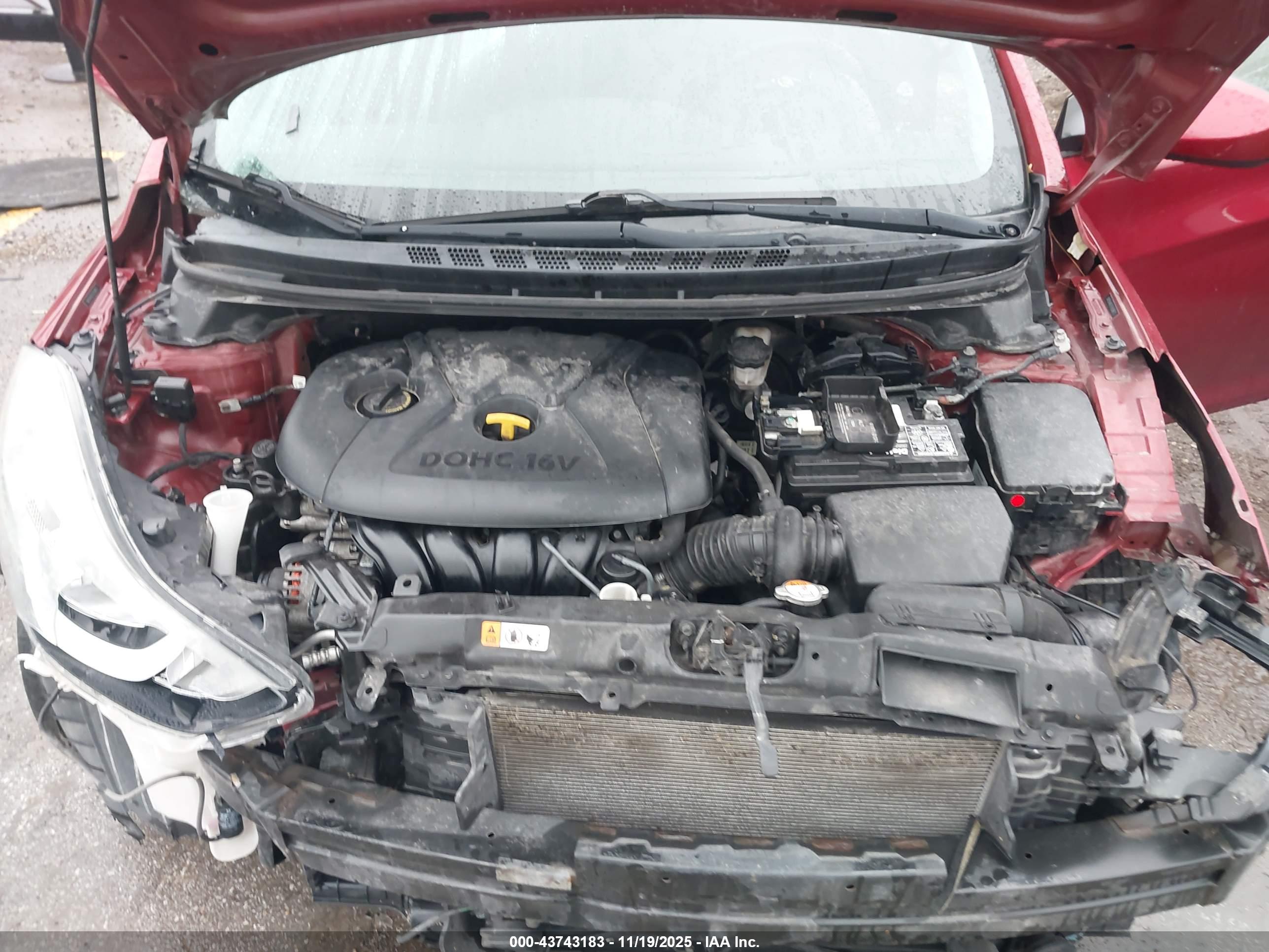HYUNDAI ELANTRA image 10