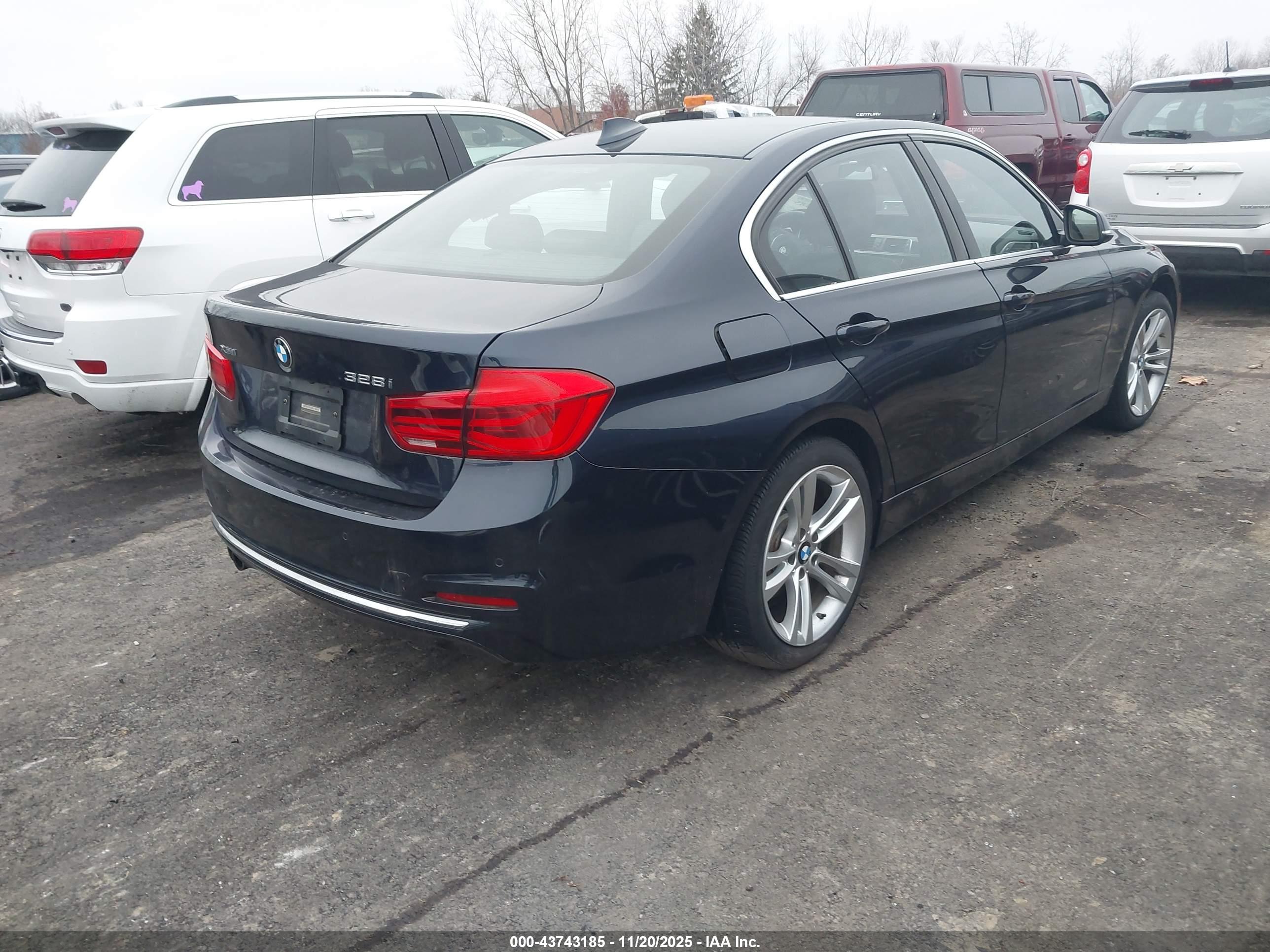BMW 328I image 4