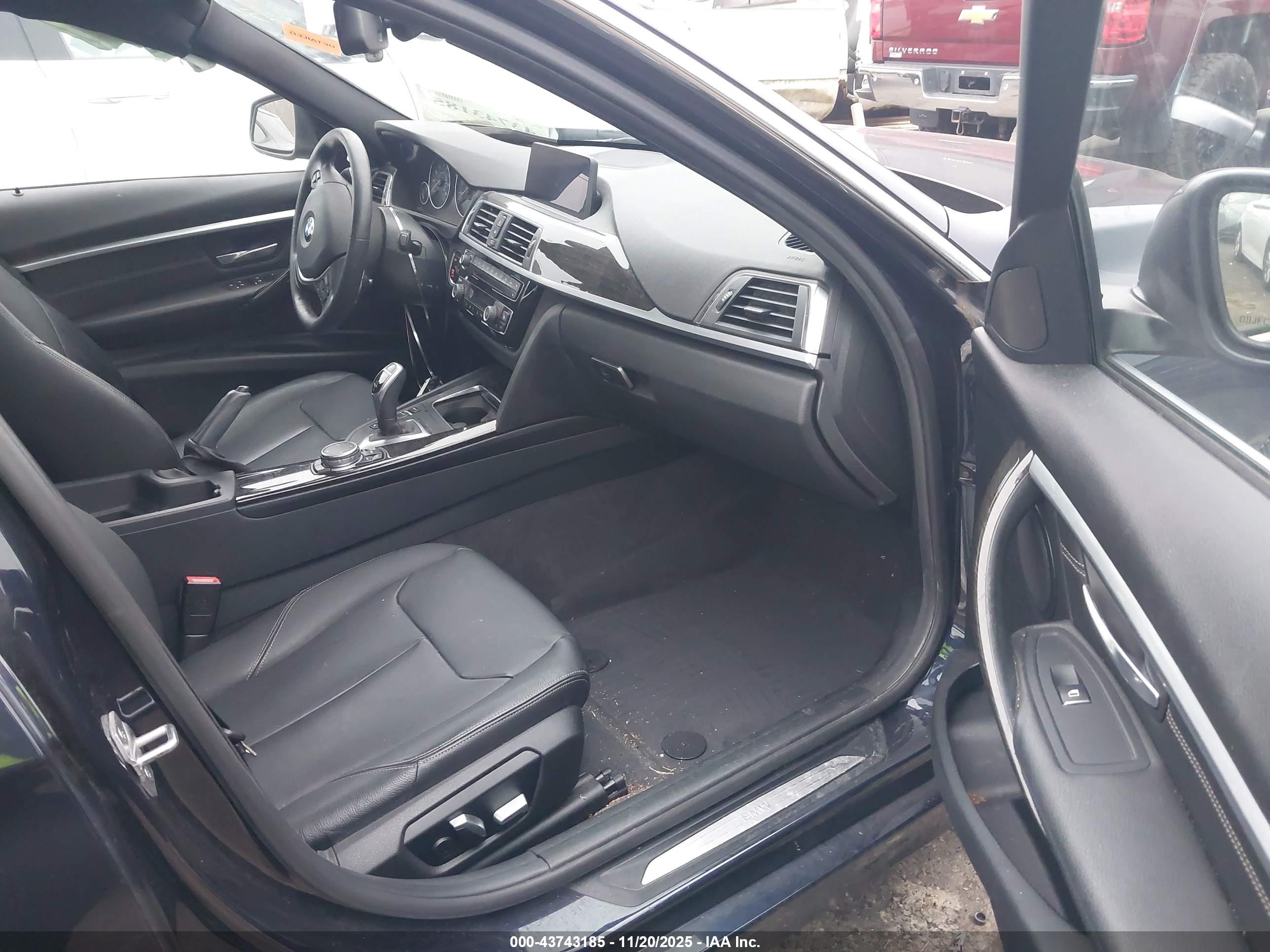 BMW 328I image 5