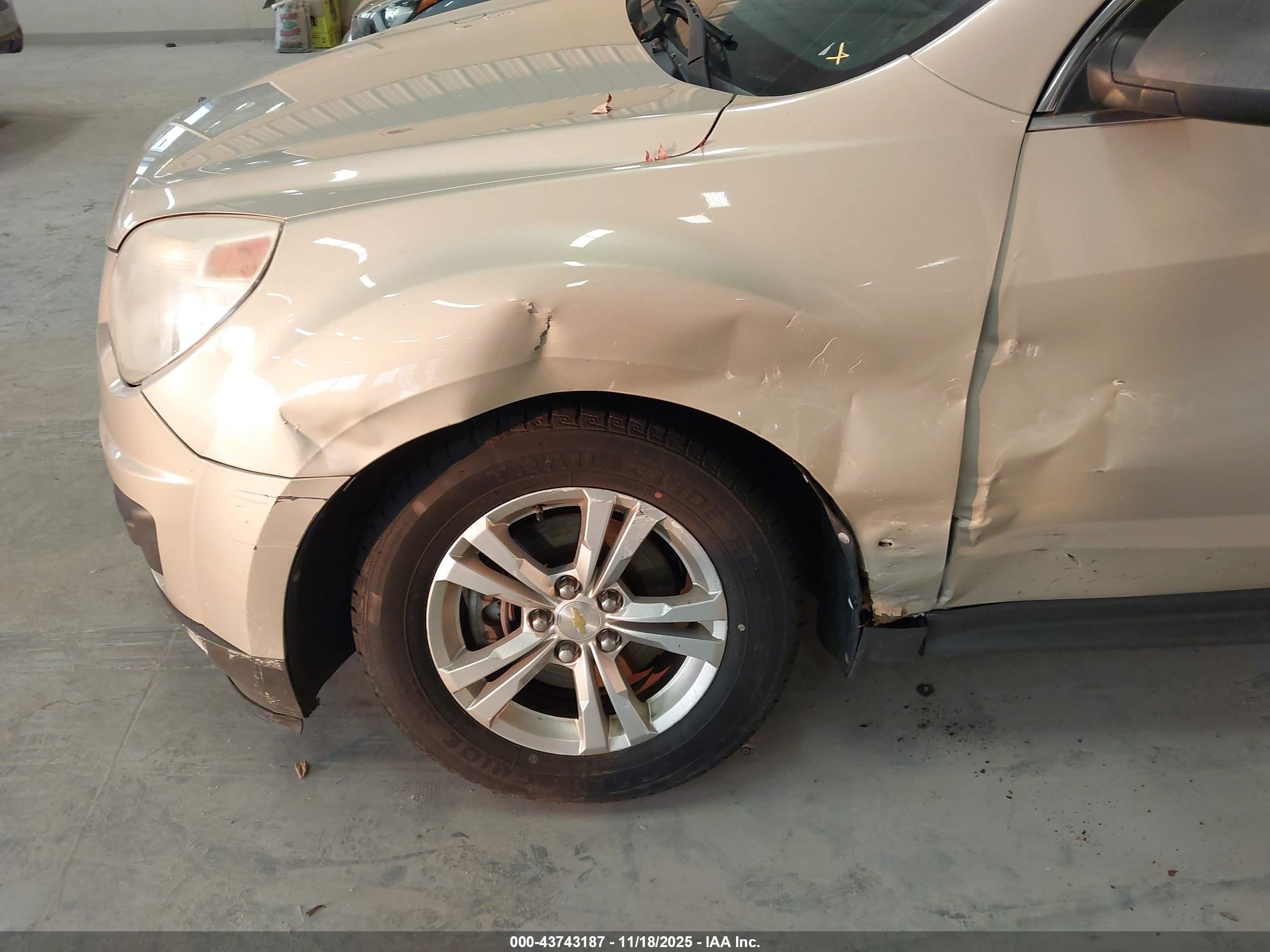 CHEVROLET EQUINOX image 6