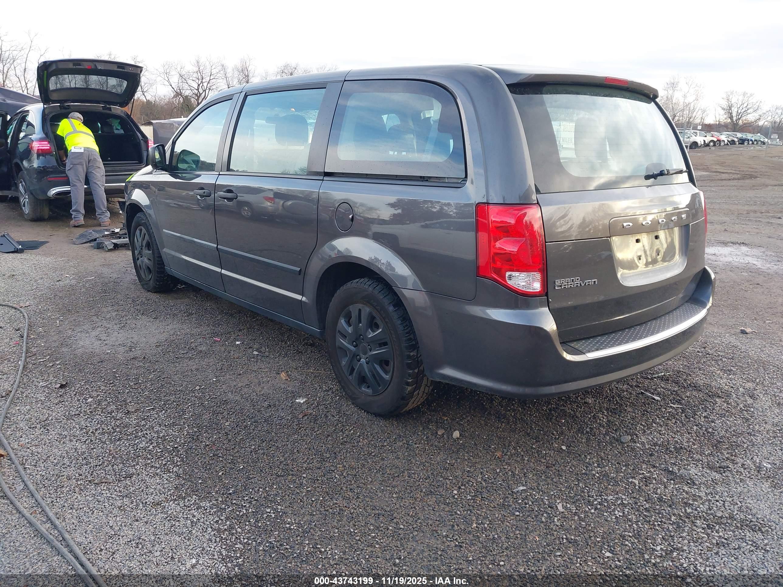 DODGE GRAND image 3
