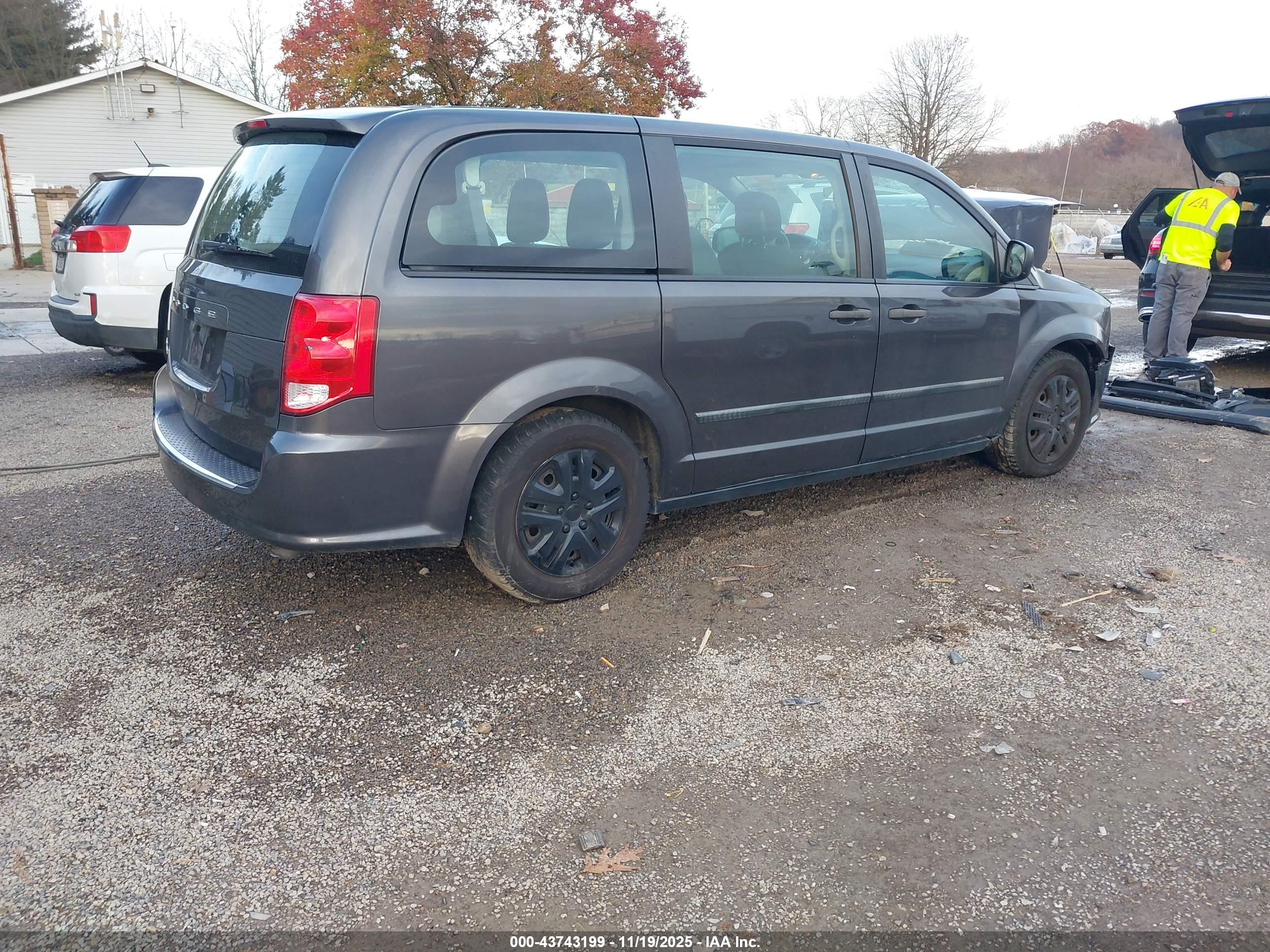 DODGE GRAND image 4