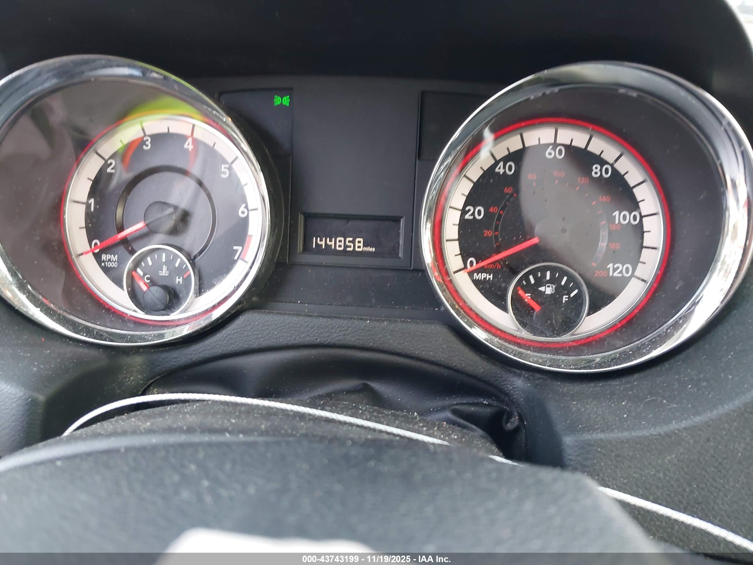DODGE GRAND image 7