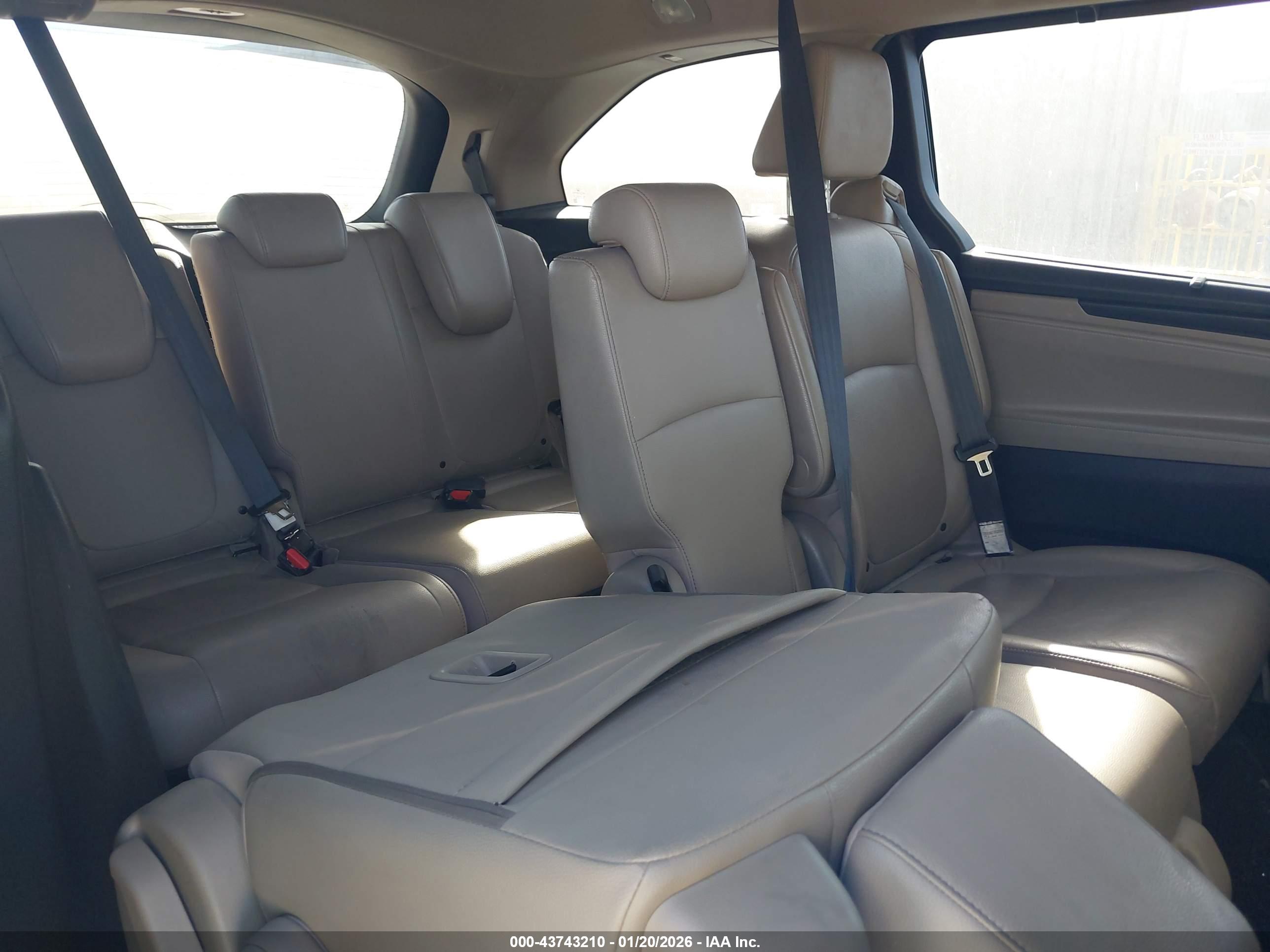 HONDA ODYSSEY image 8