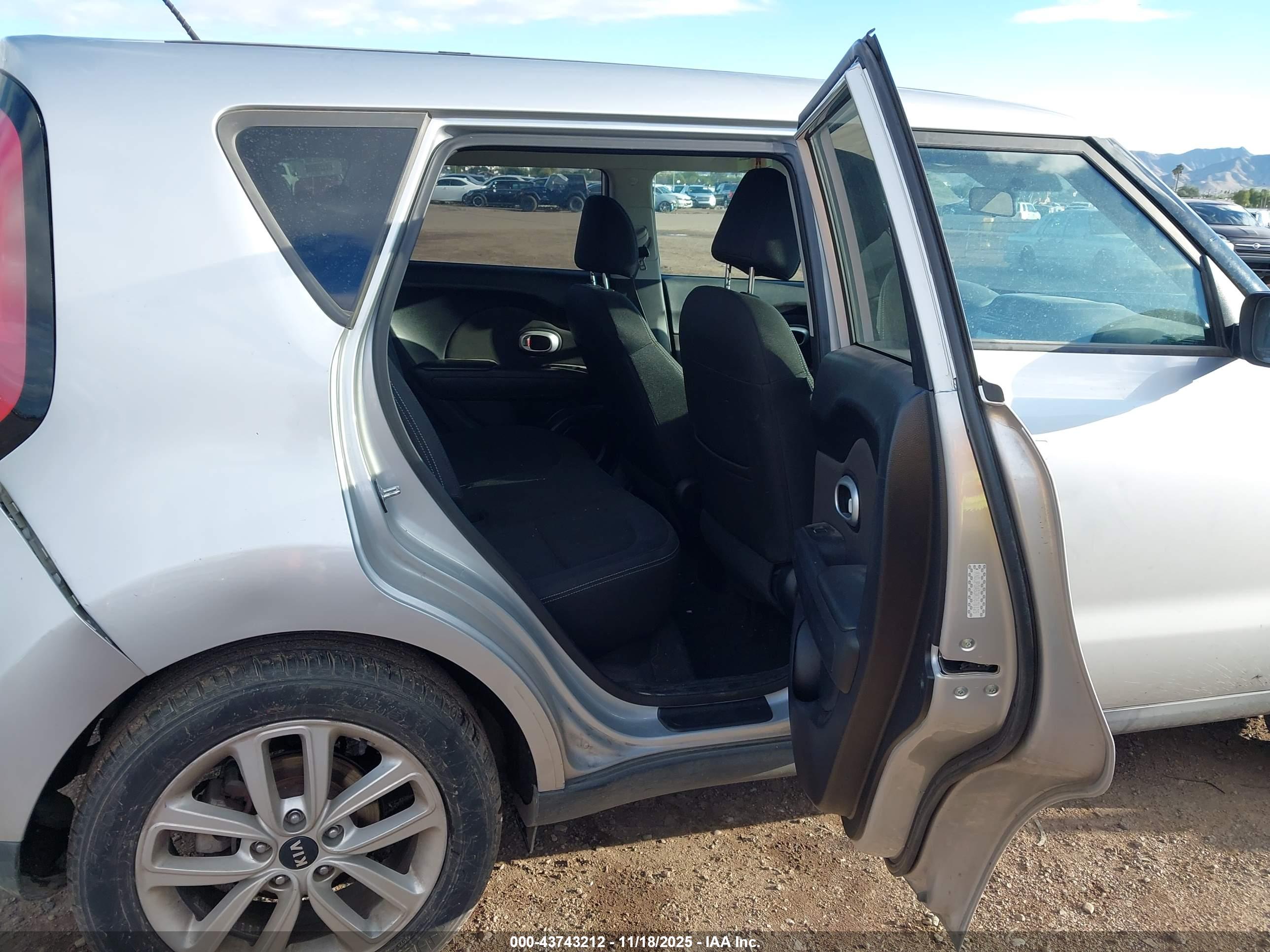 KIA SOUL image 8