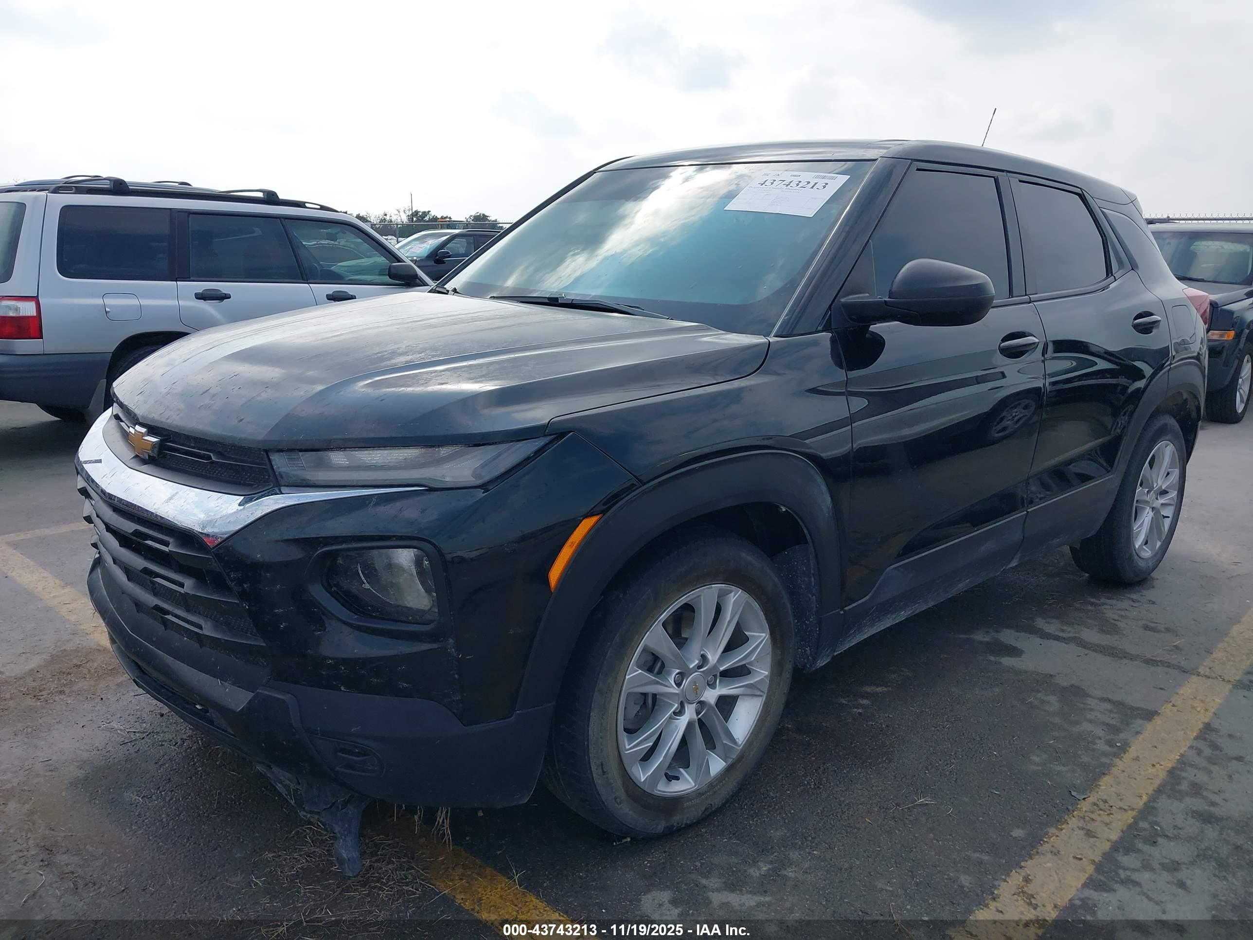 CHEVROLET TRAILBLAZER image 2