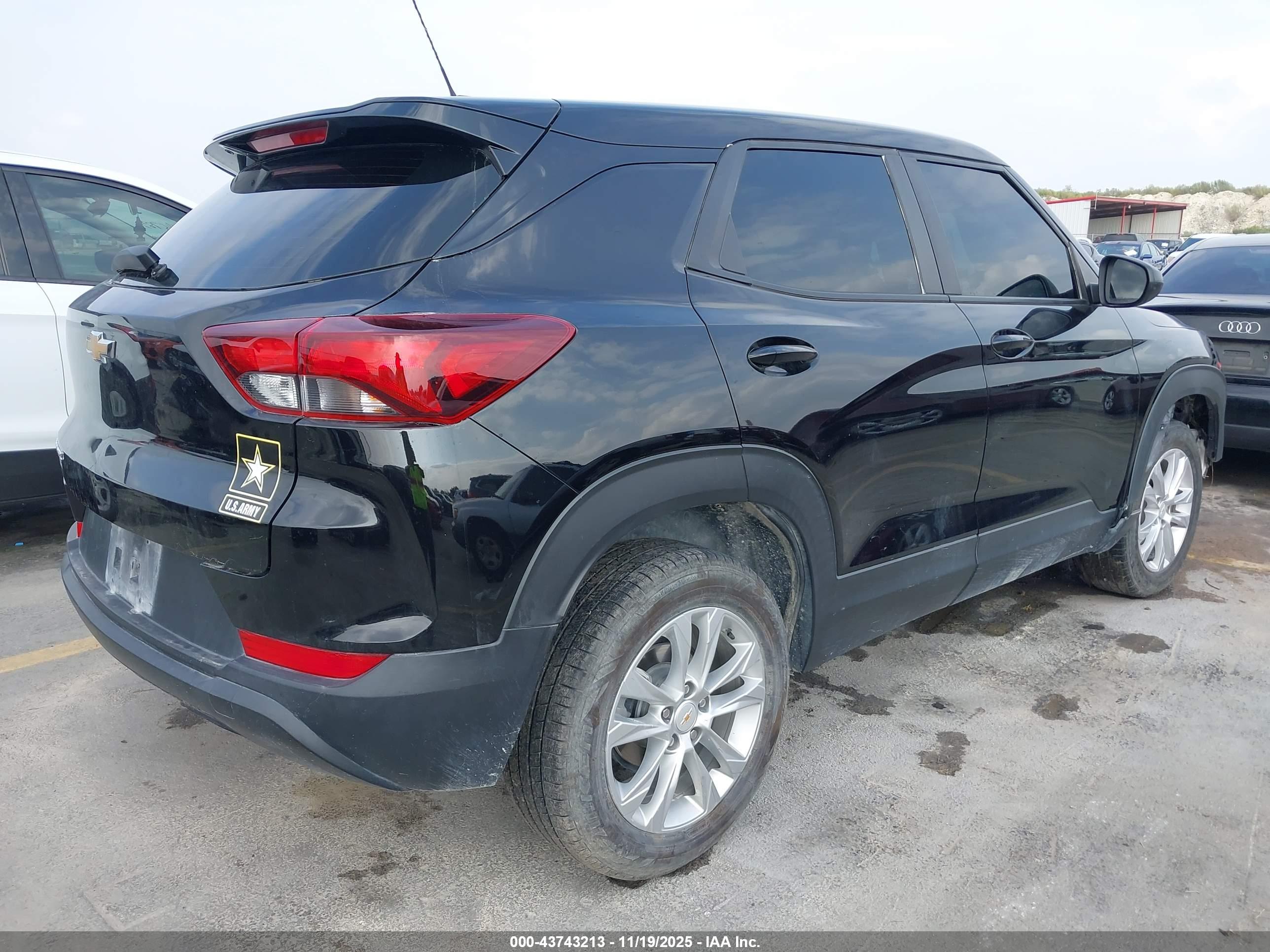 CHEVROLET TRAILBLAZER image 4