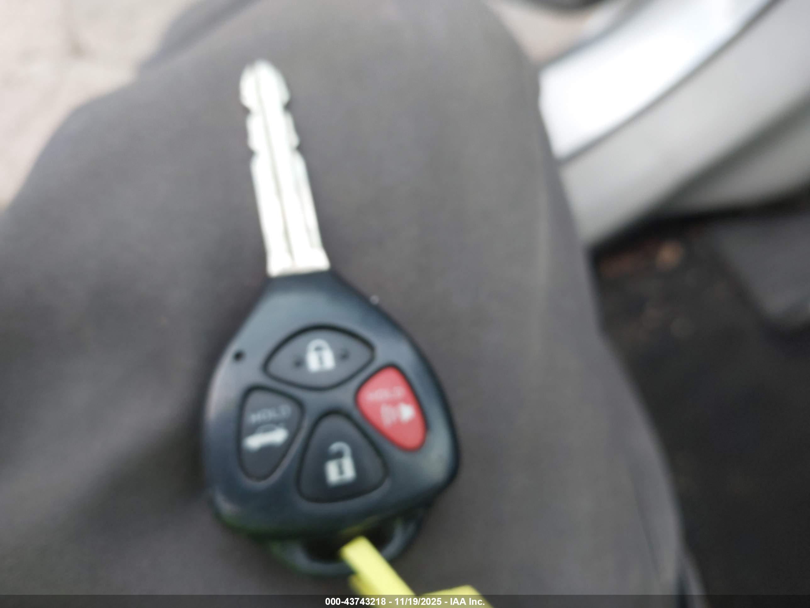 TOYOTA COROLLA image 11
