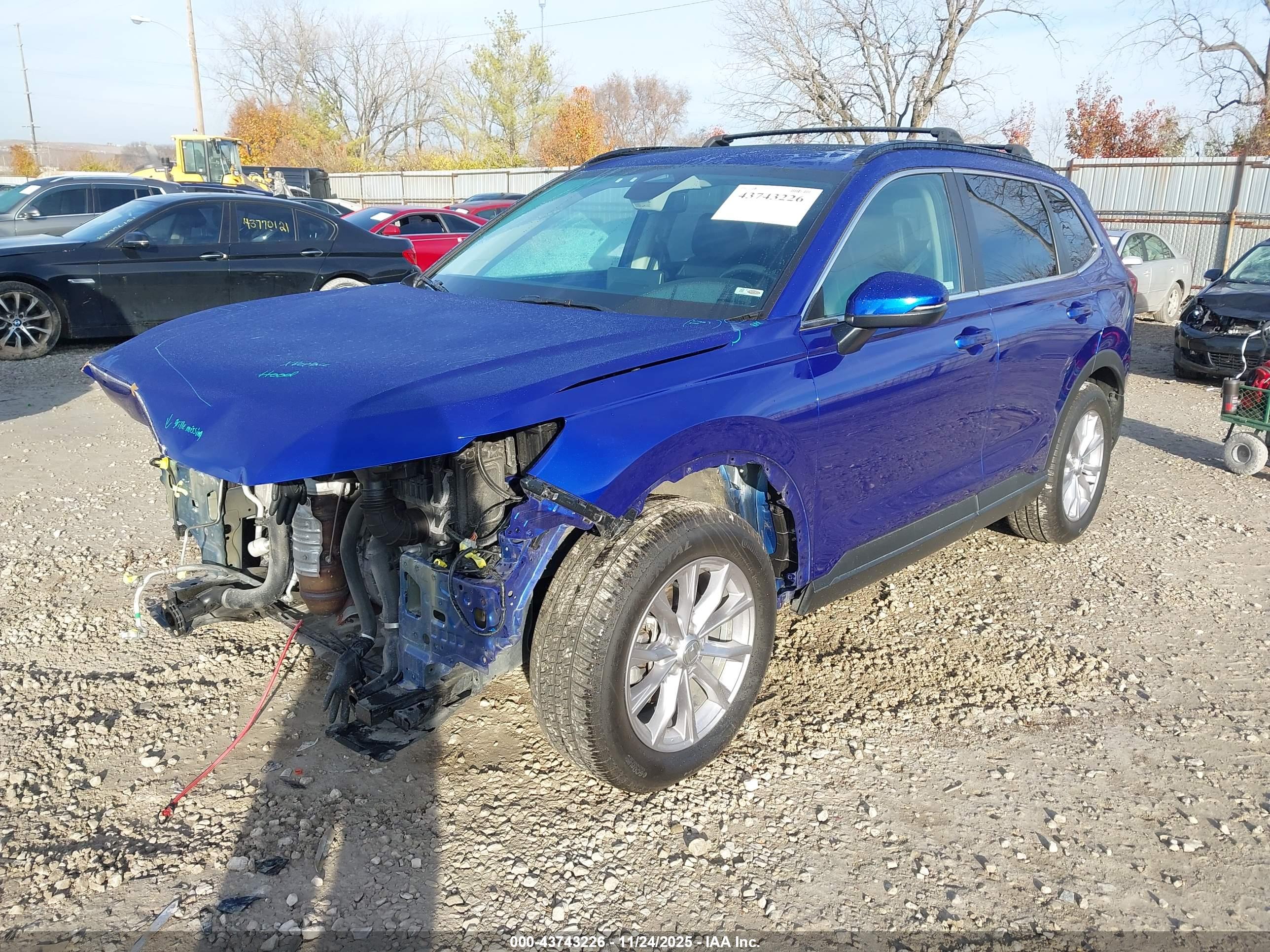 HONDA CR-V image 2