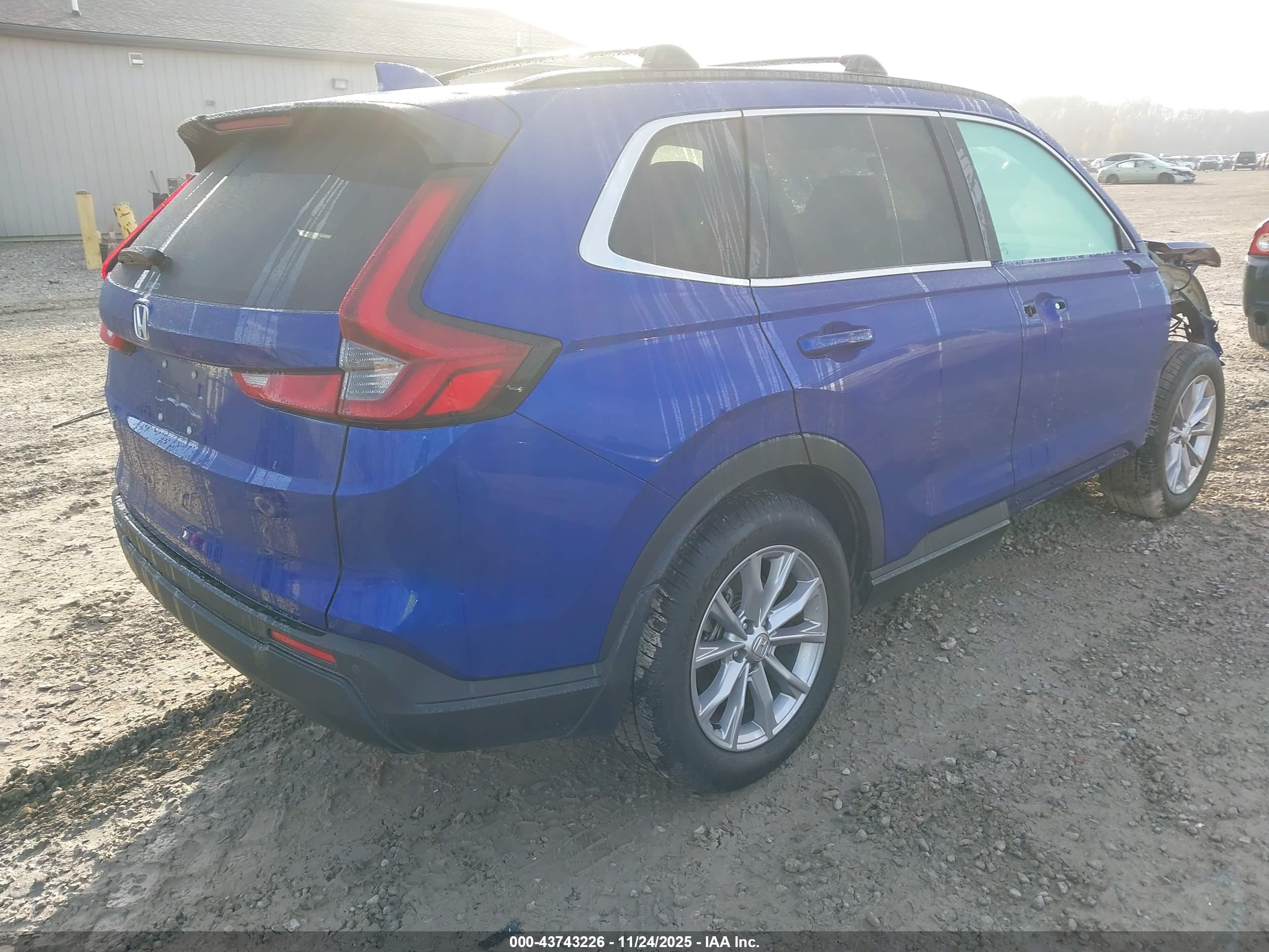 HONDA CR-V image 4