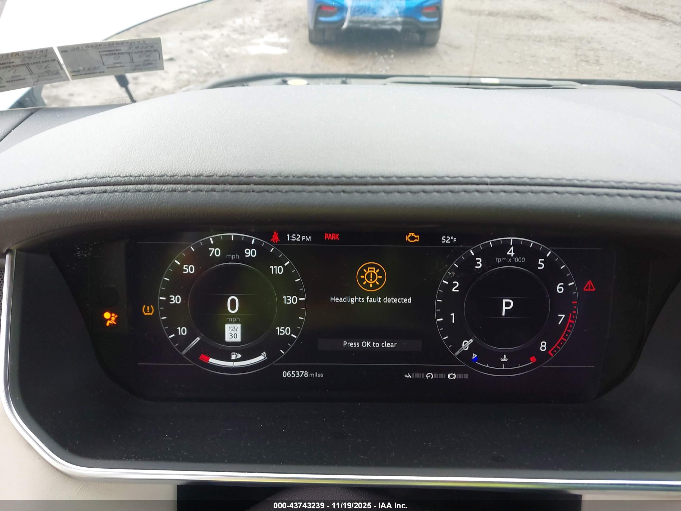 LAND ROVER image 7