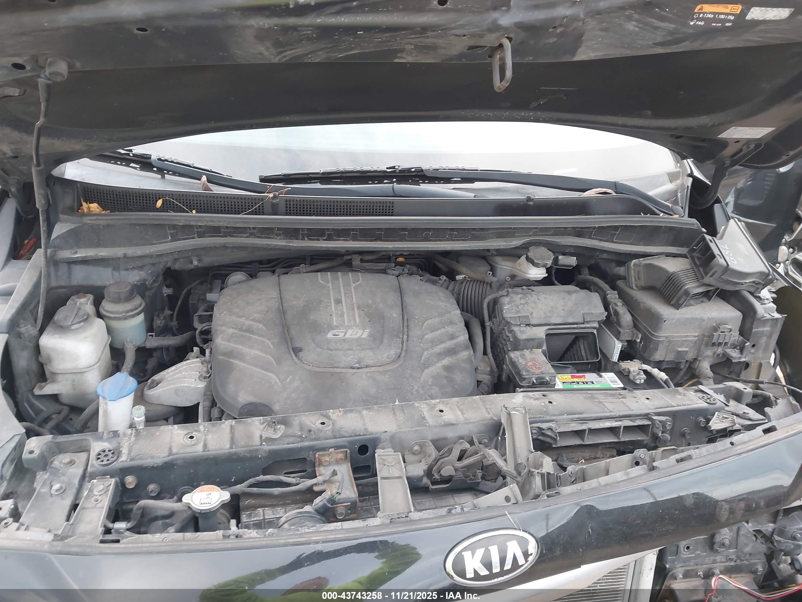 KIA SEDONA image 10