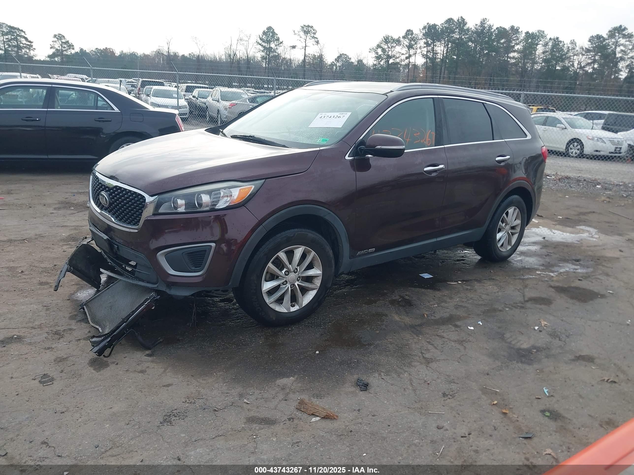 KIA SORENTO image 2