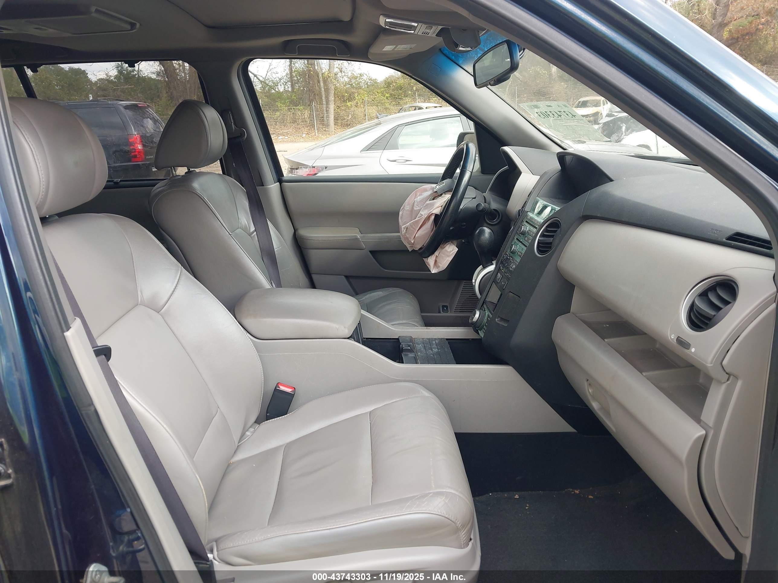 HONDA PILOT image 5