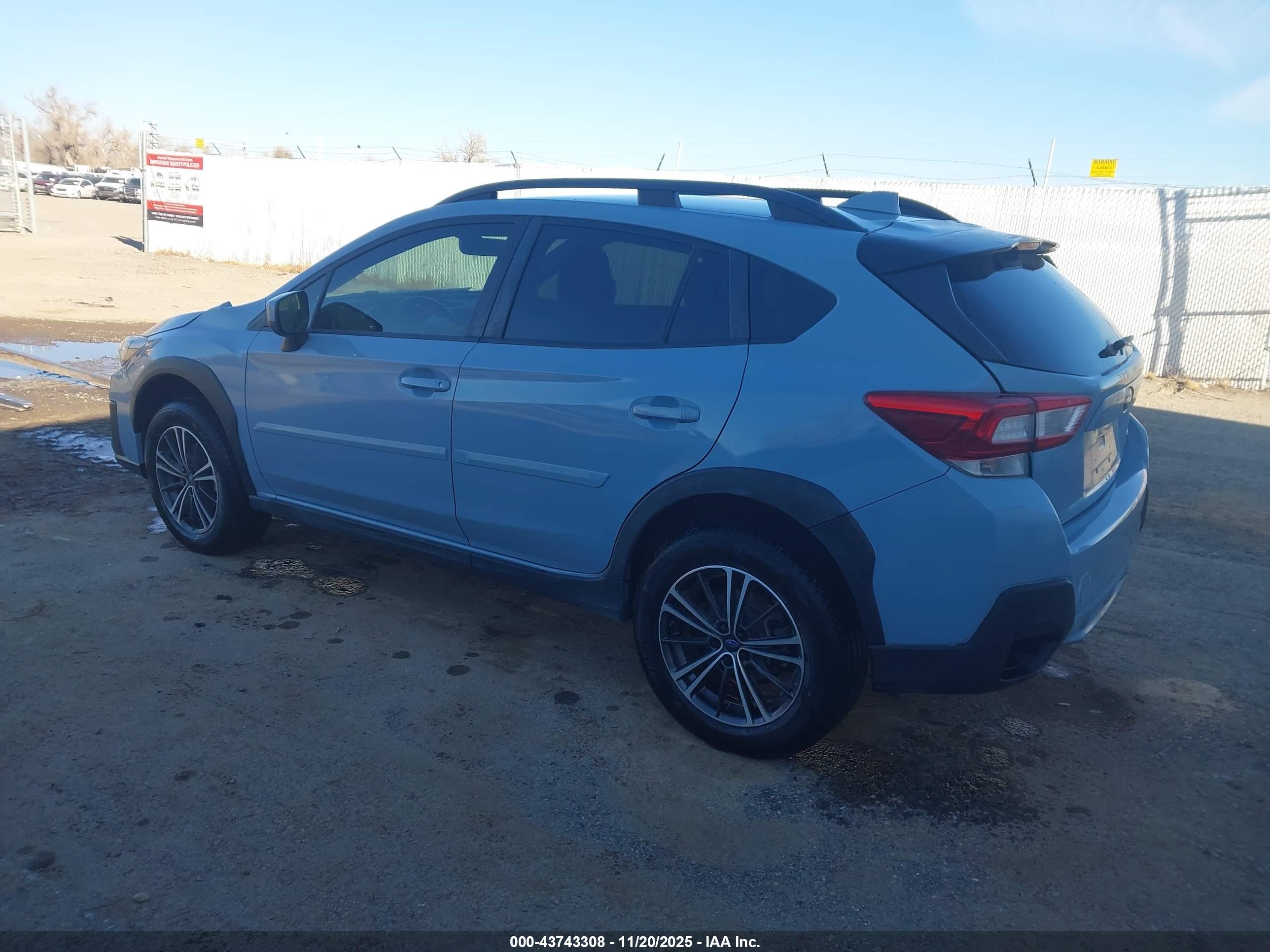 SUBARU CROSSTREK image 3