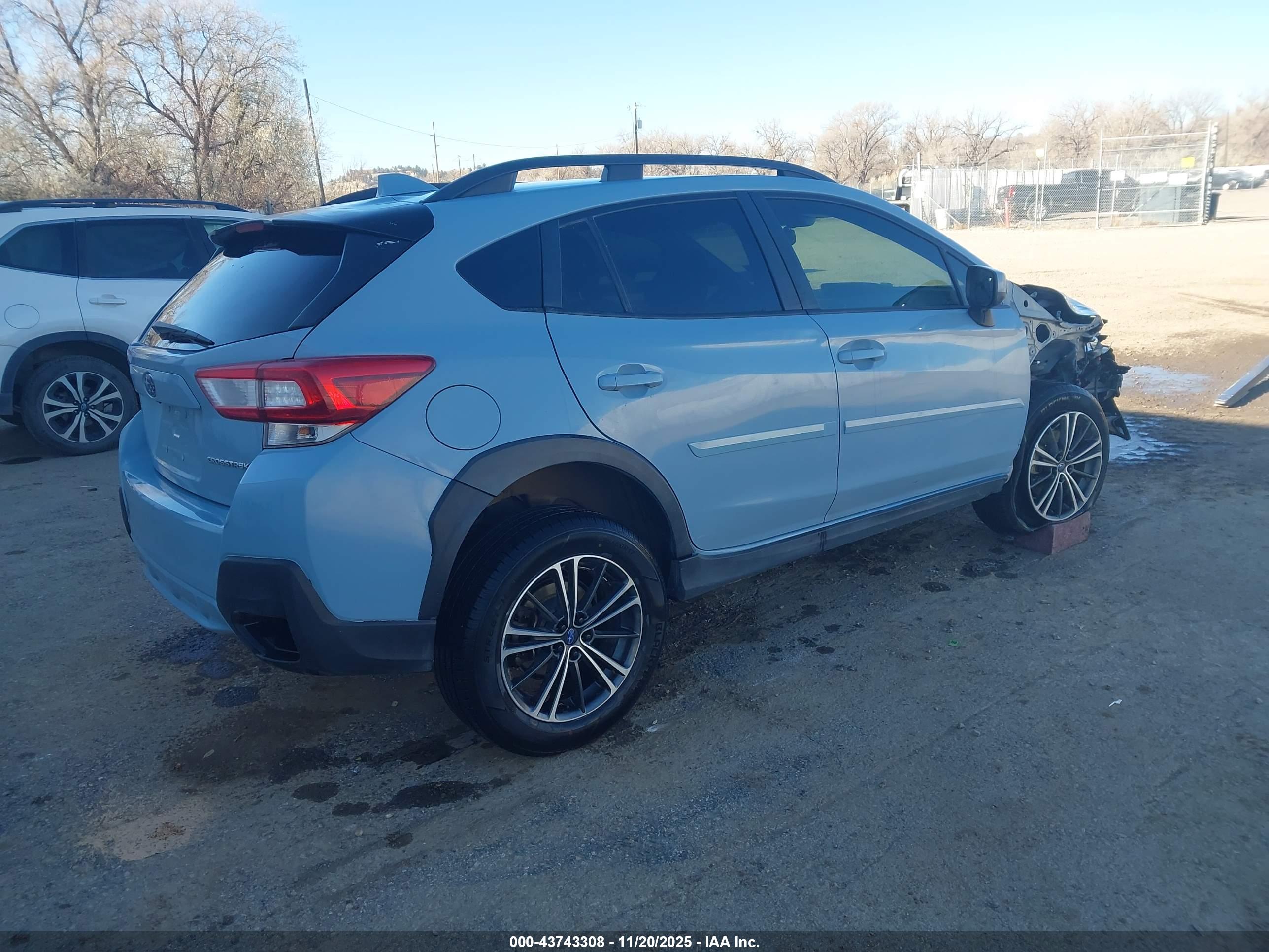 SUBARU CROSSTREK image 4