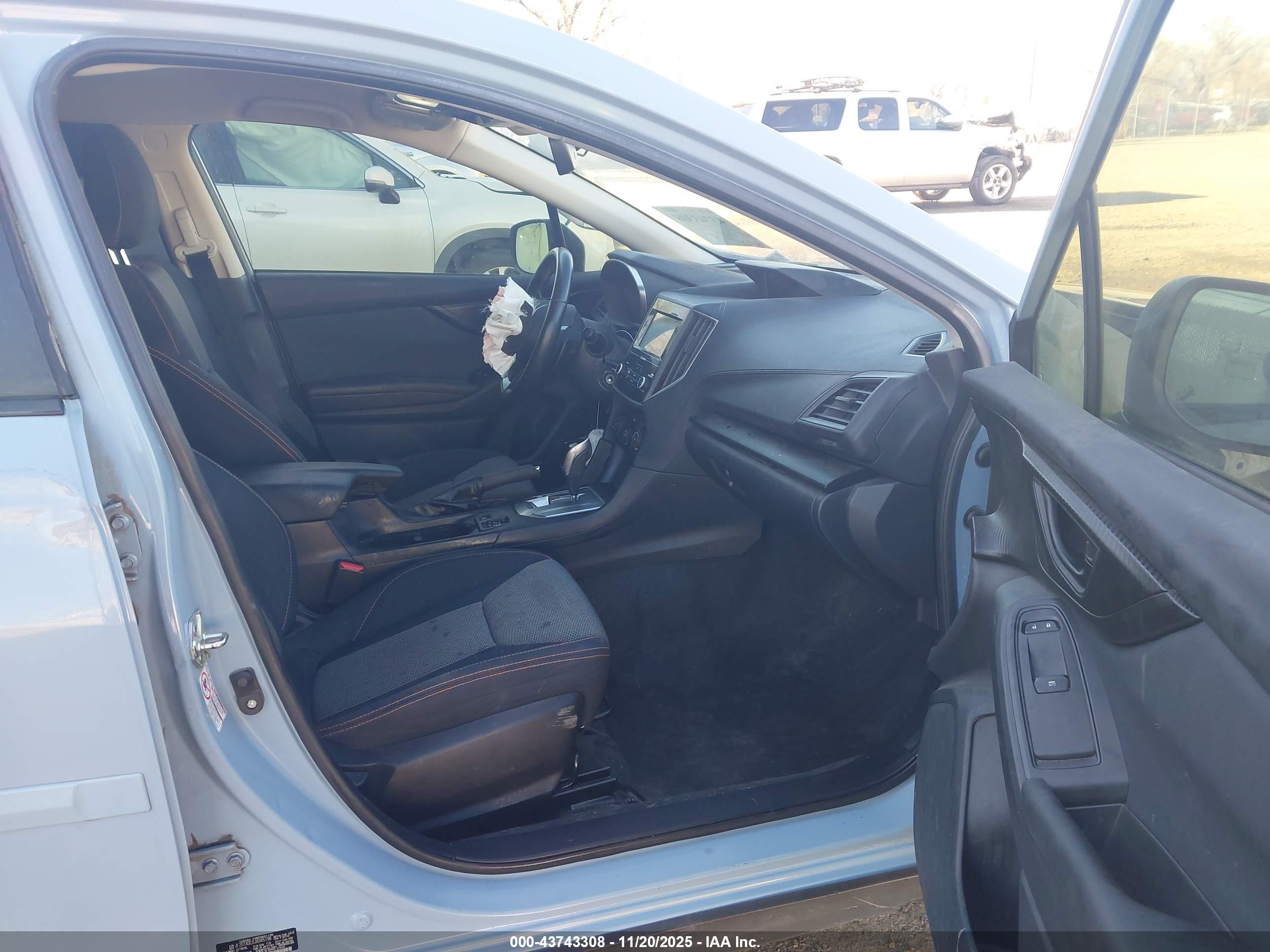 SUBARU CROSSTREK image 5