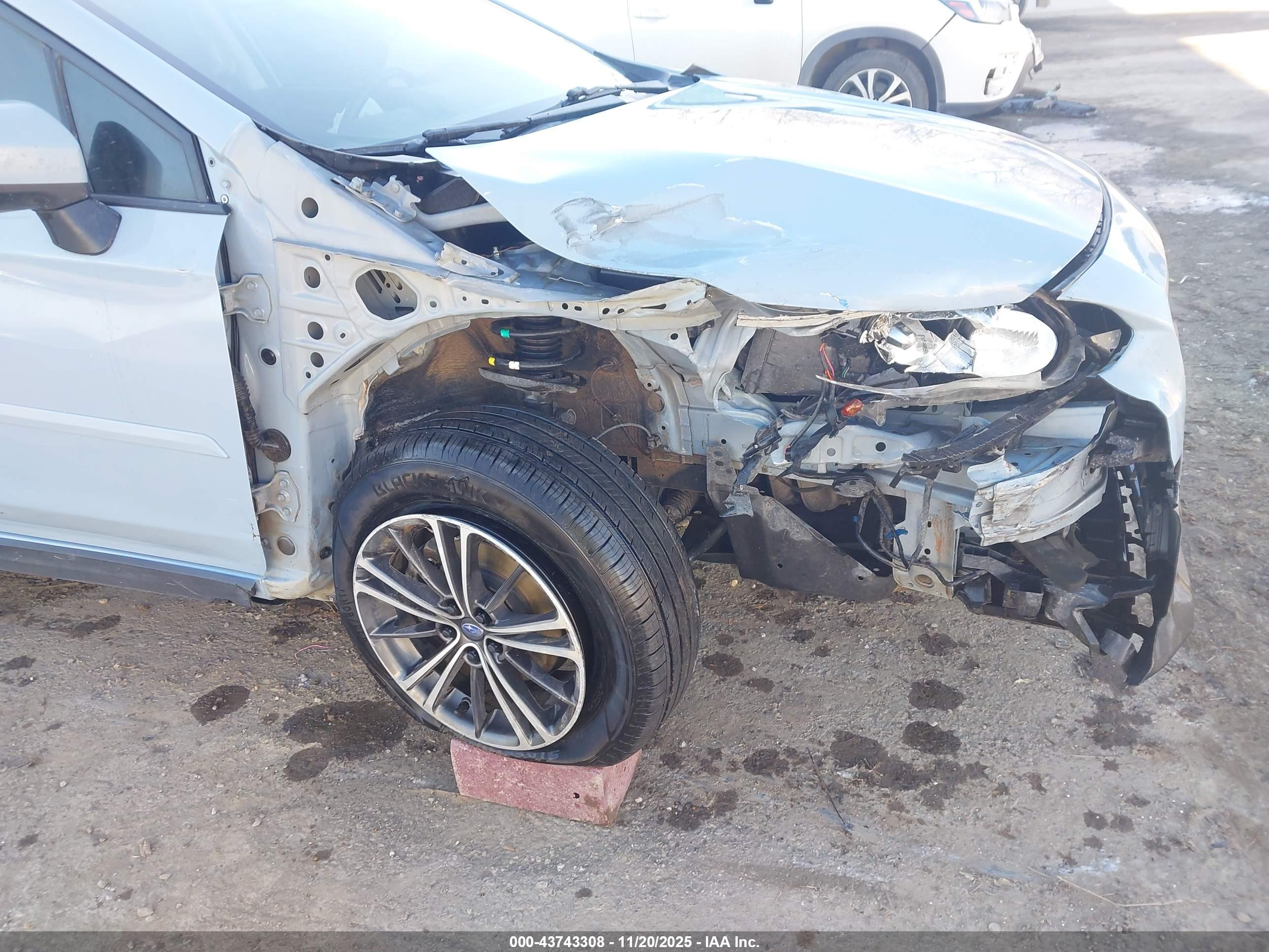 SUBARU CROSSTREK image 6