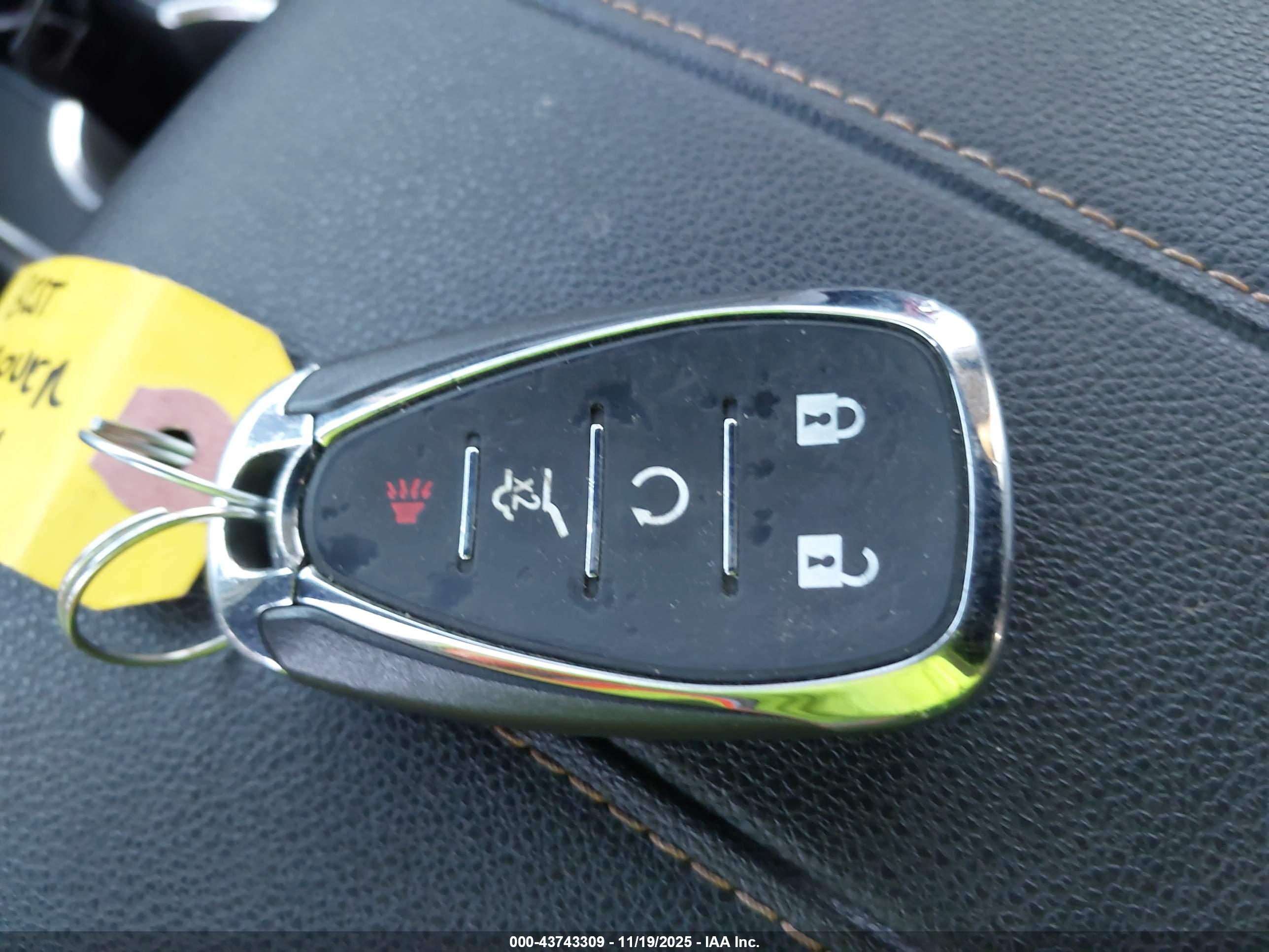CHEVROLET TRAVERSE image 11