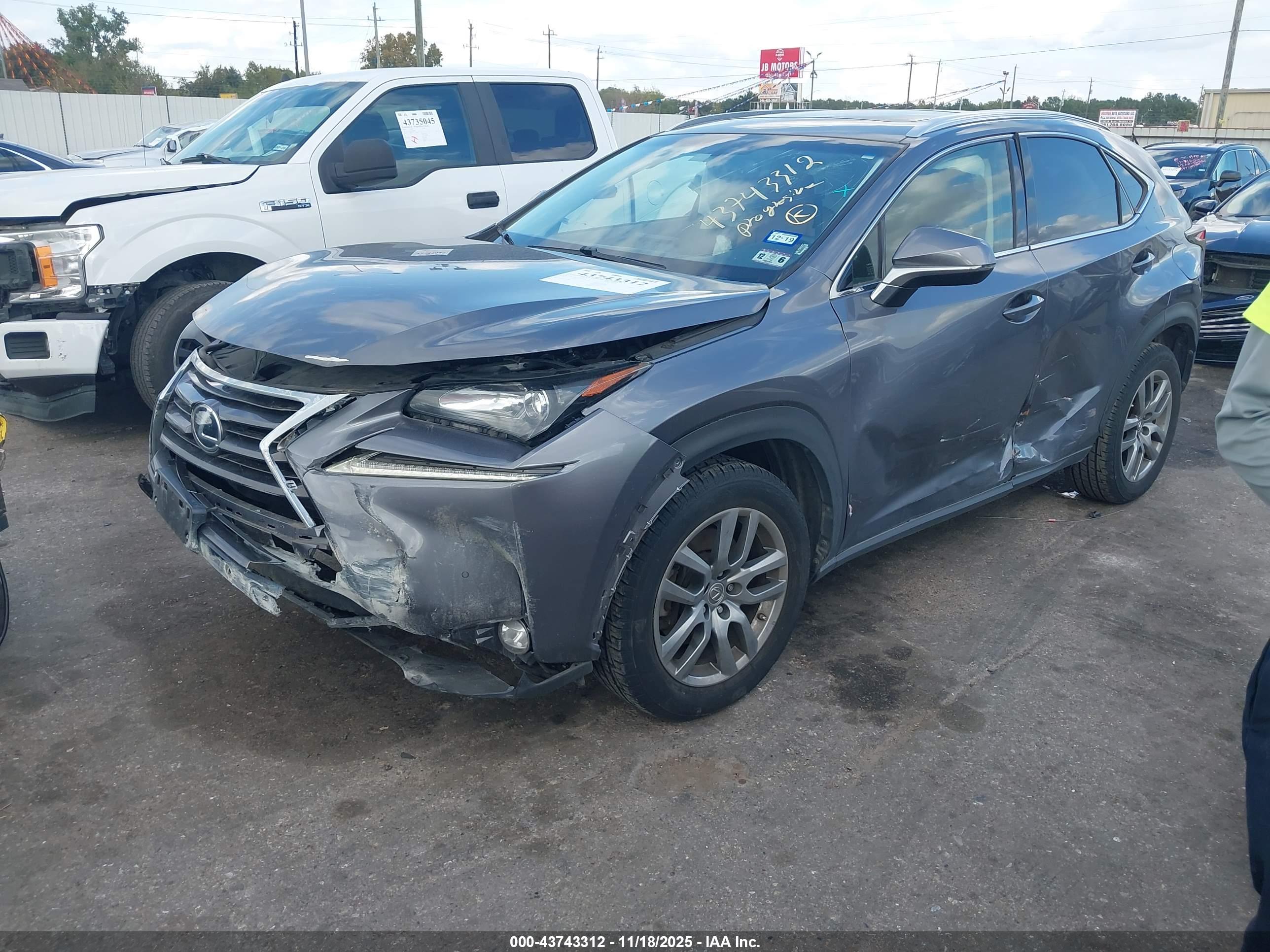 LEXUS NX image 2