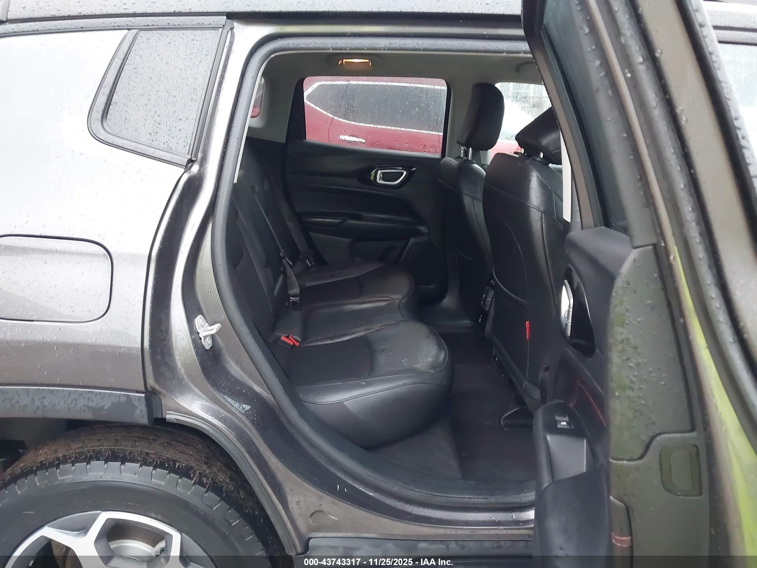 JEEP COMPASS image 8