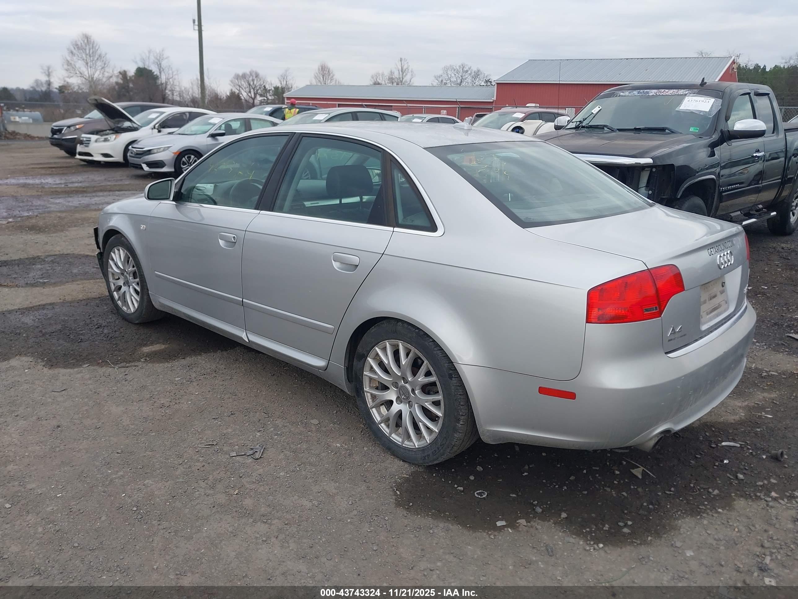 AUDI A4 image 3