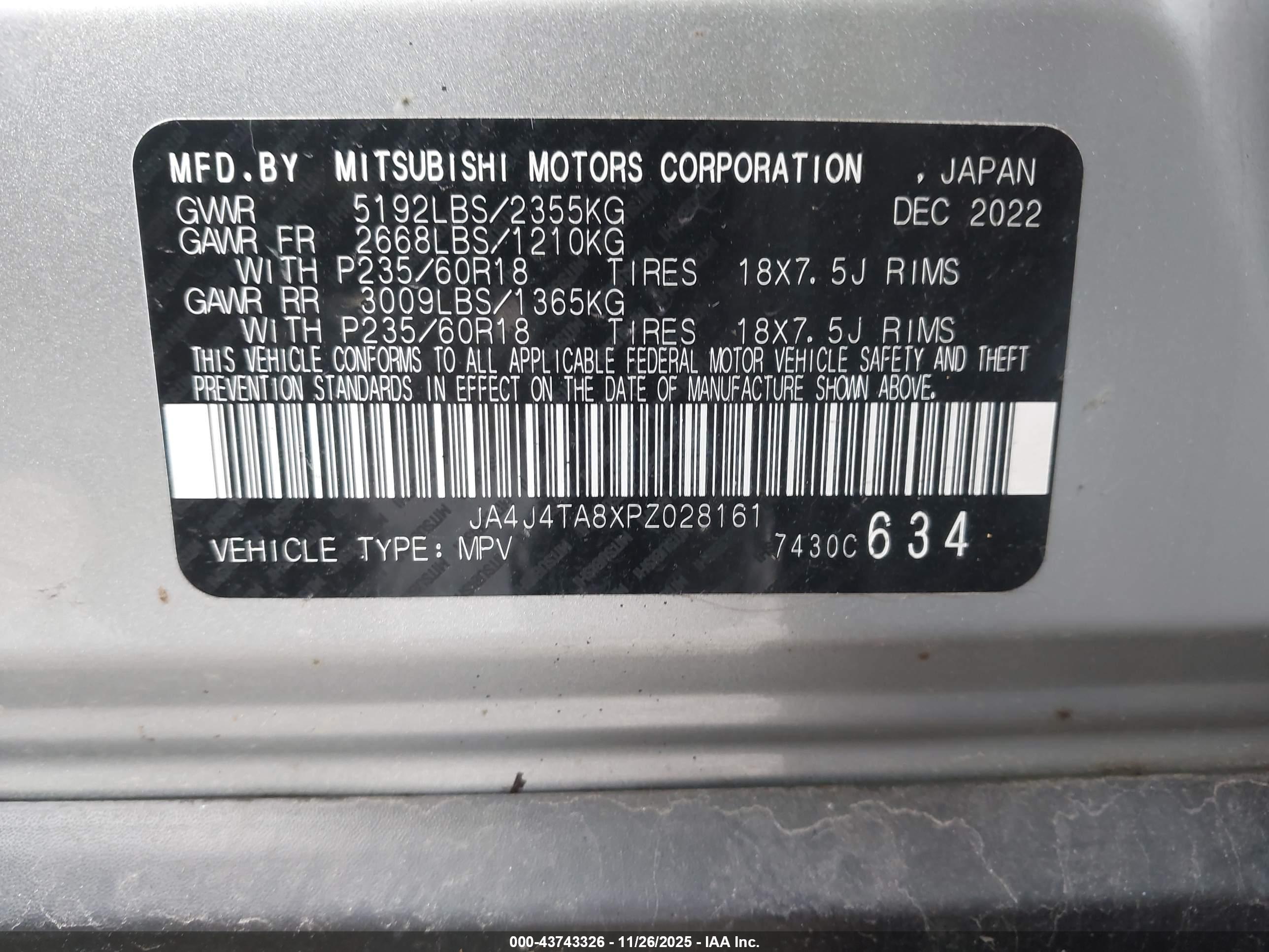 MITSUBISHI OUTLANDER image 9