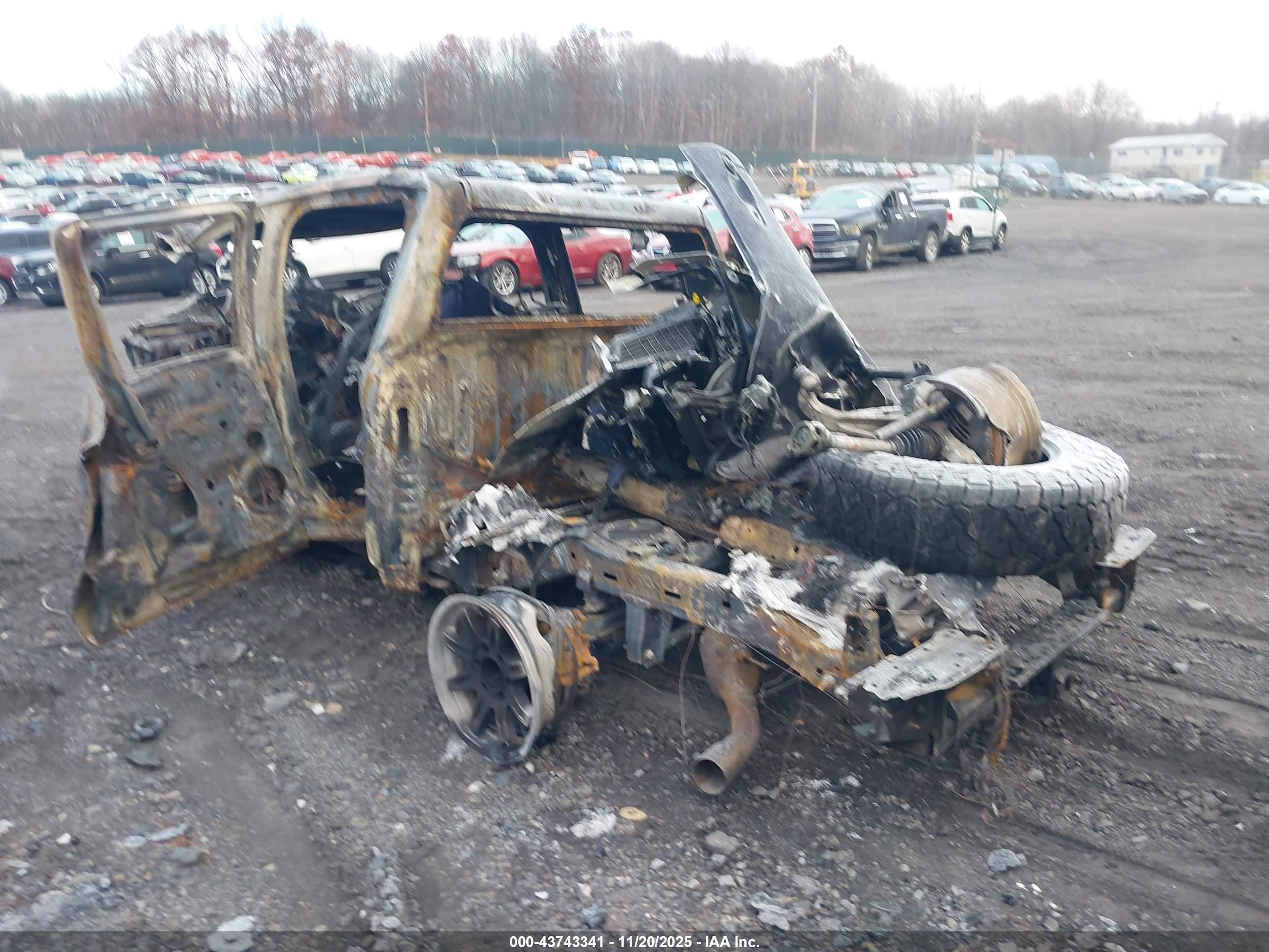 TOYOTA TUNDRA image 3