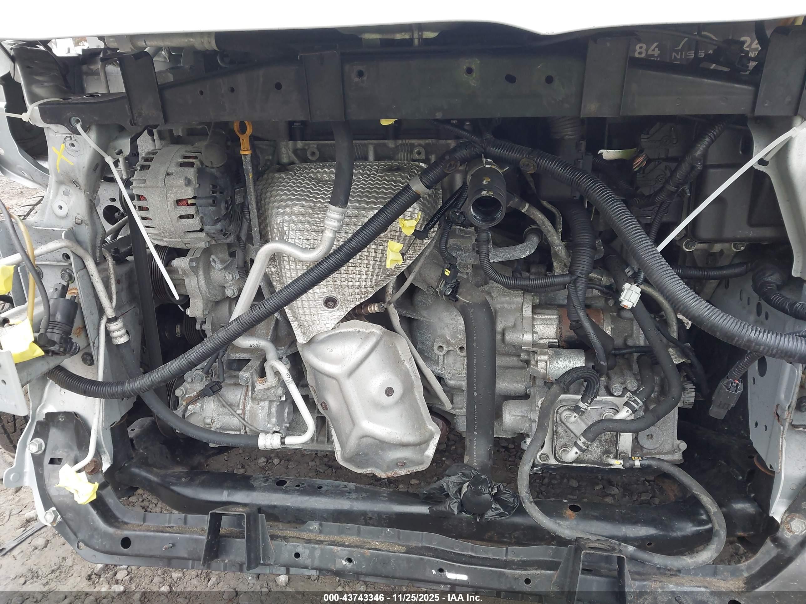 NISSAN ROGUE image 10