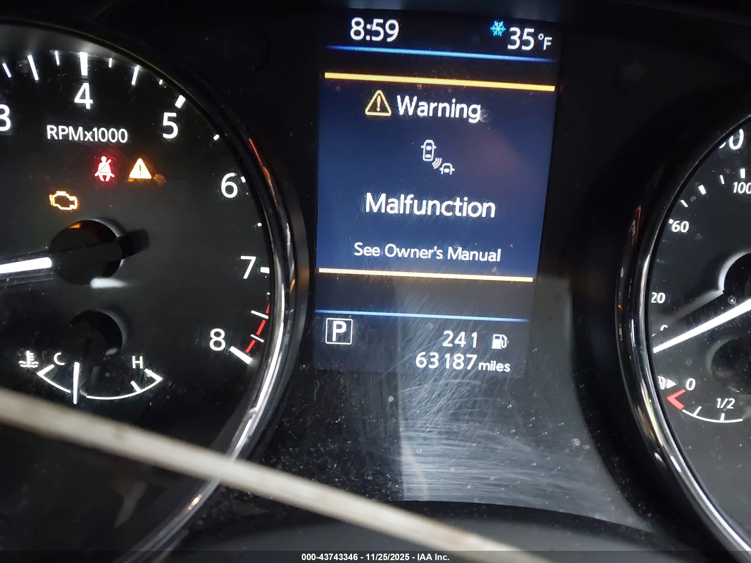 NISSAN ROGUE image 7