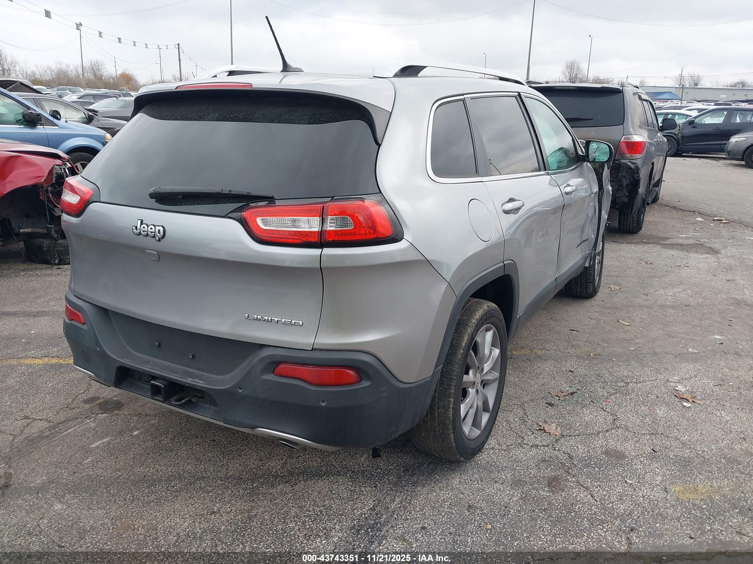 JEEP CHEROKEE image 4