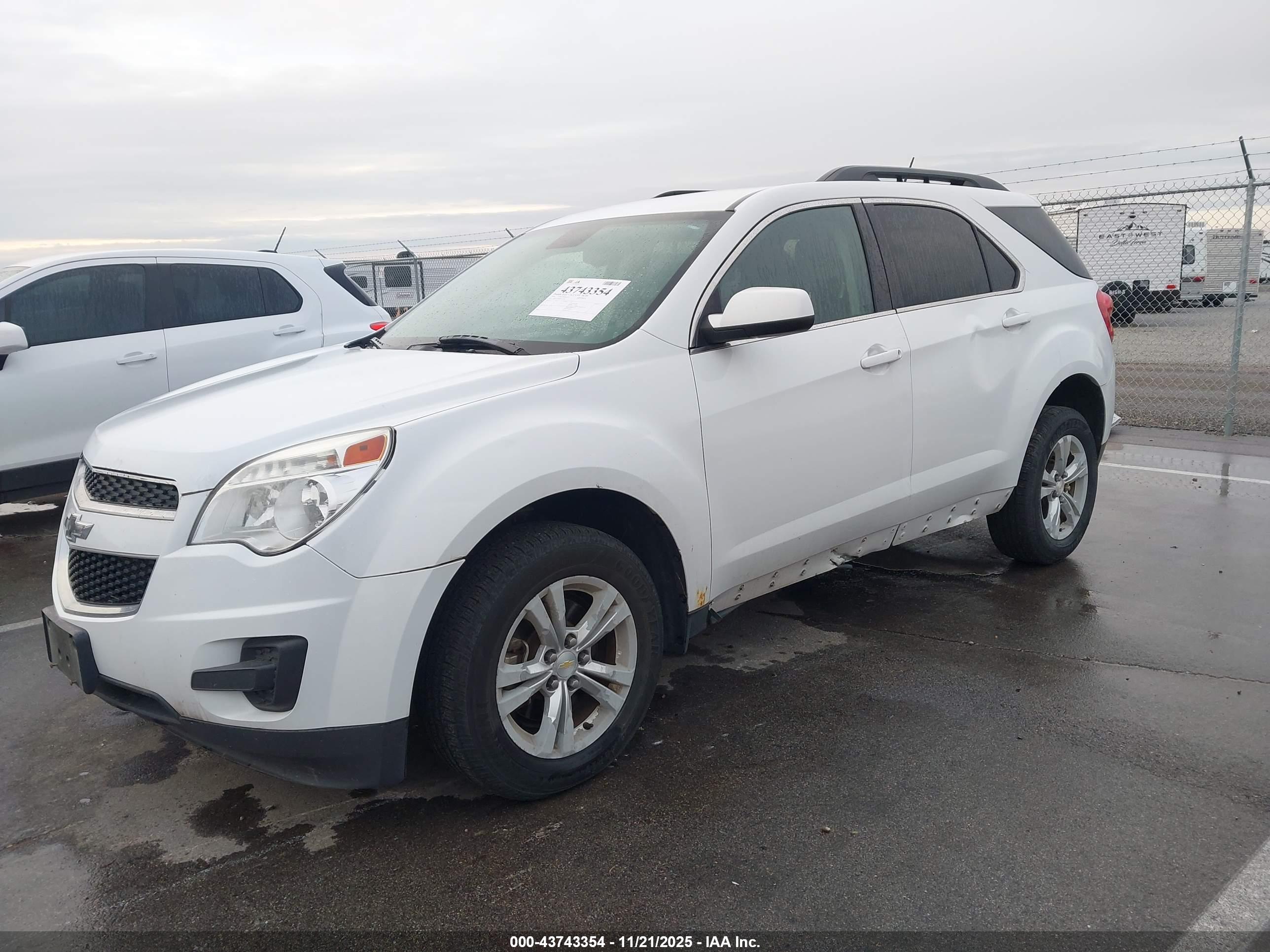 CHEVROLET EQUINOX image 6