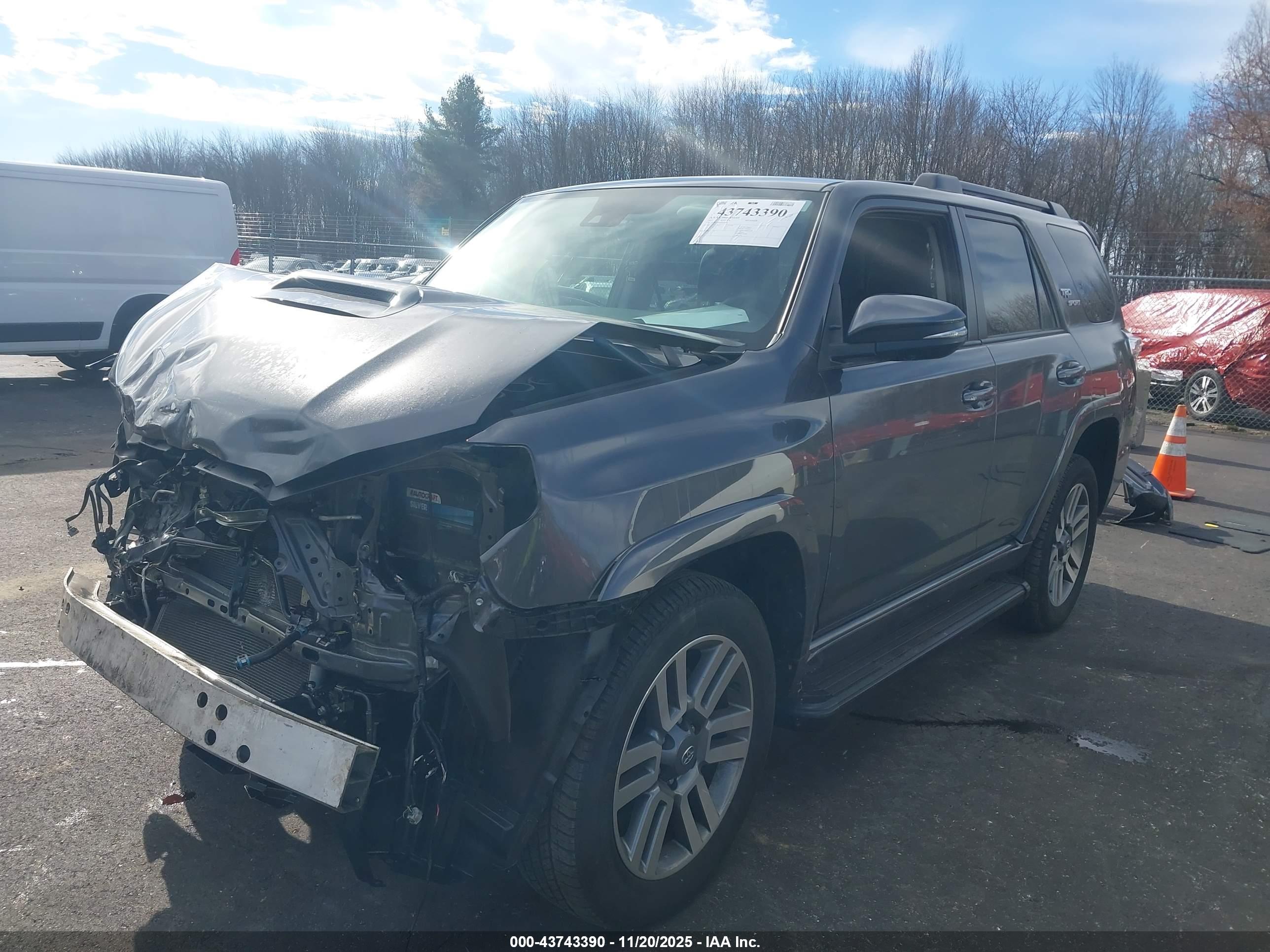 TOYOTA 4RUNNER image 2