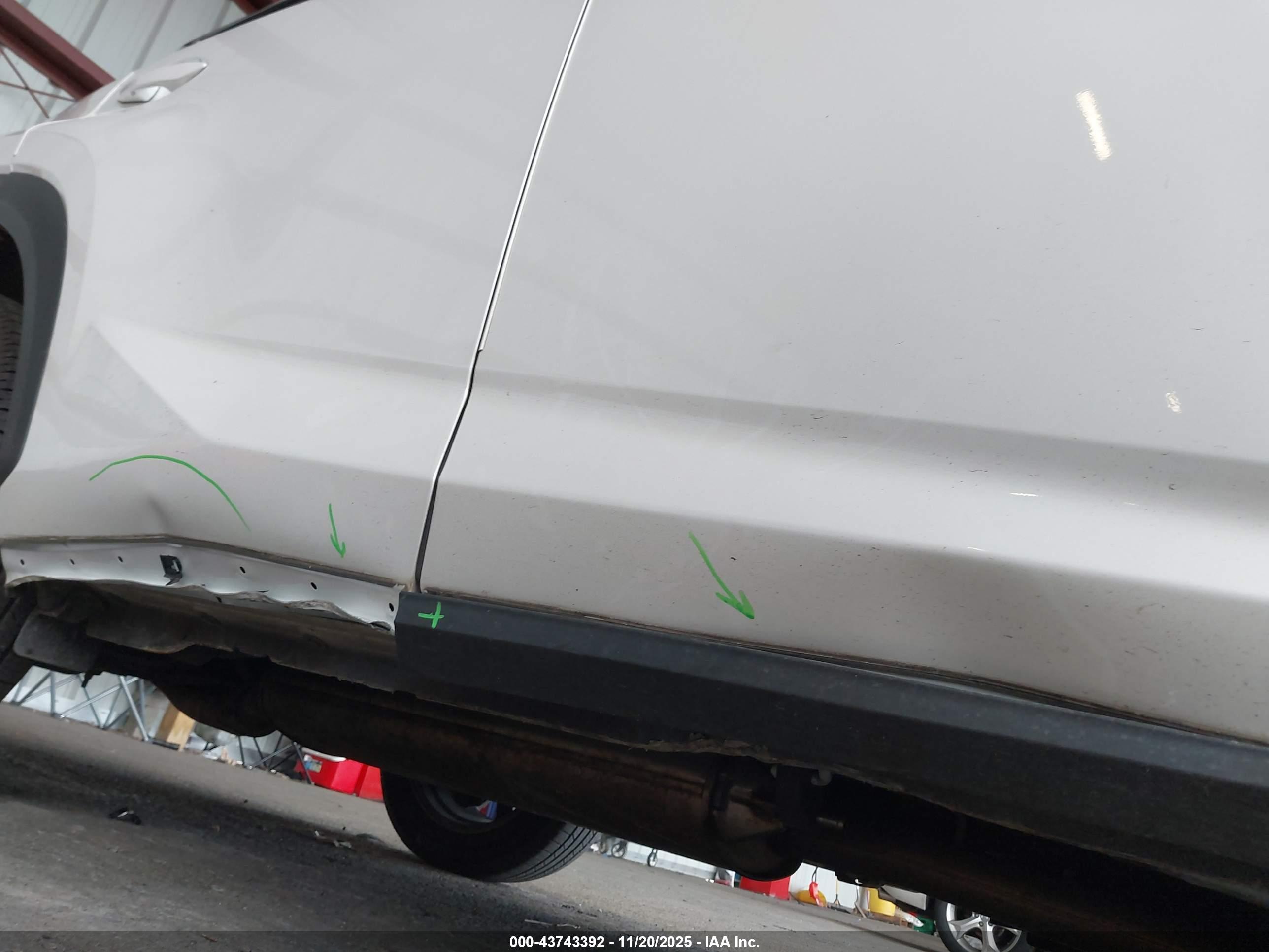 LEXUS NX image 6