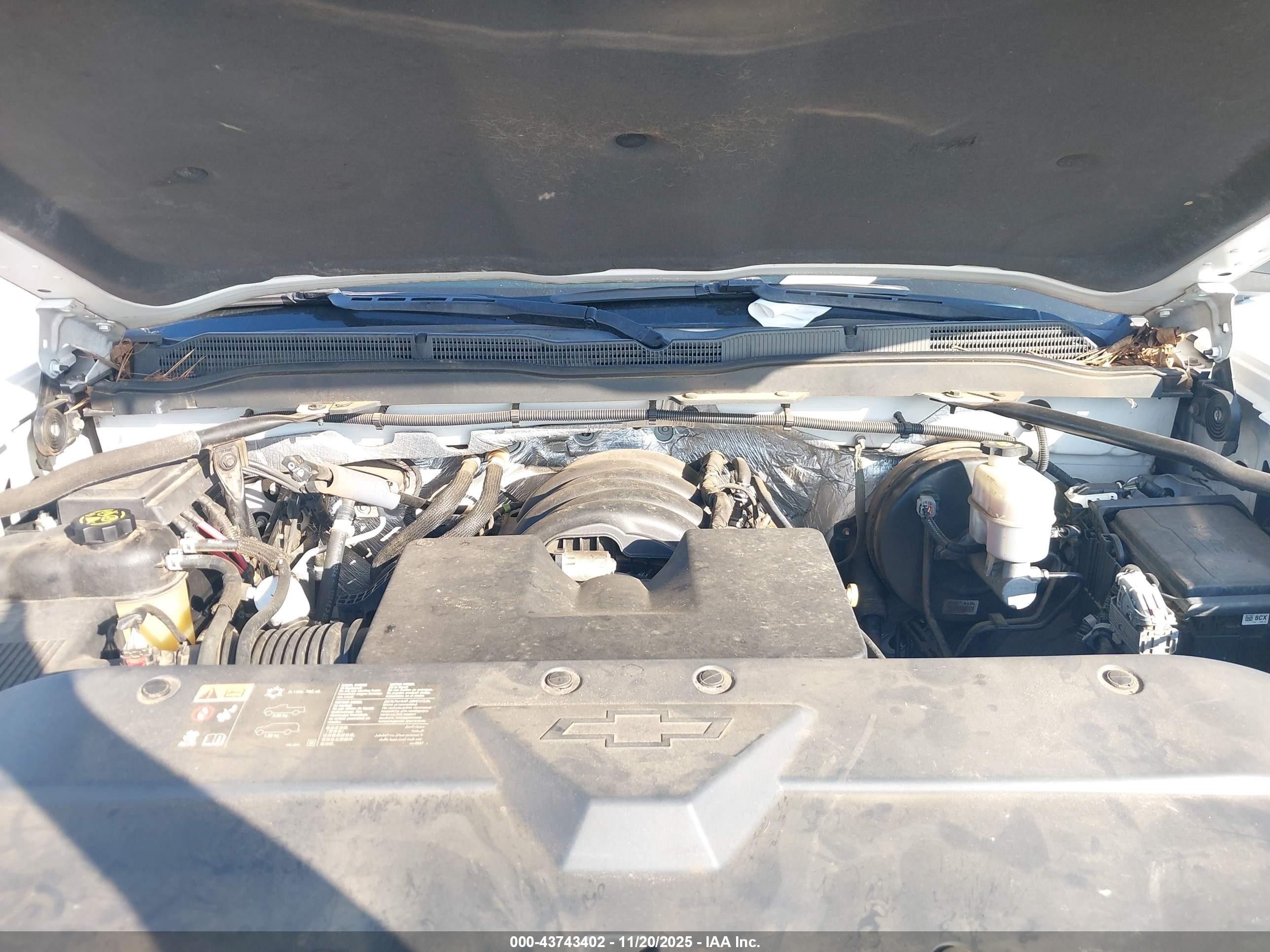 CHEVROLET SILVERADO image 10