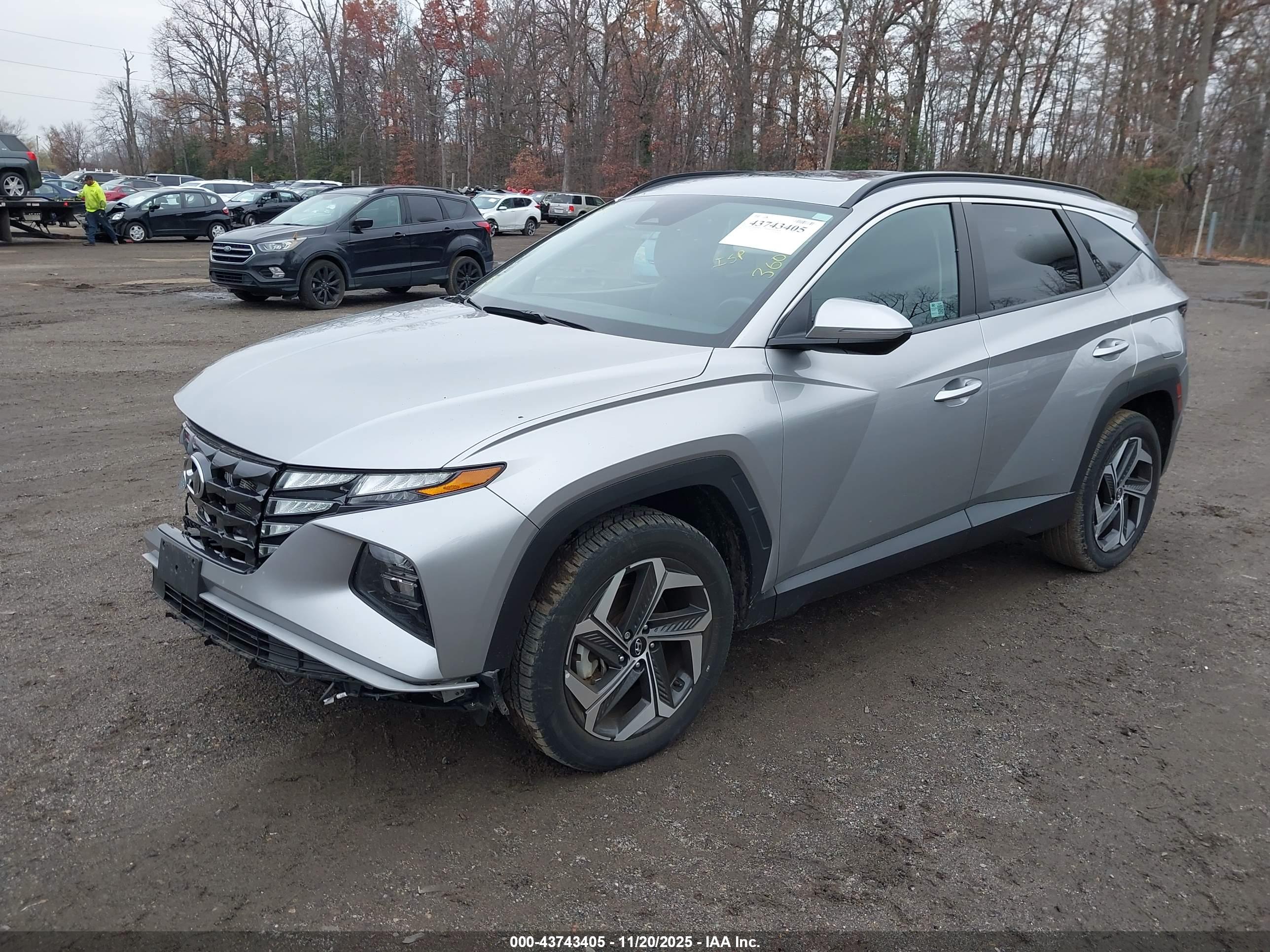HYUNDAI TUCSON image 2