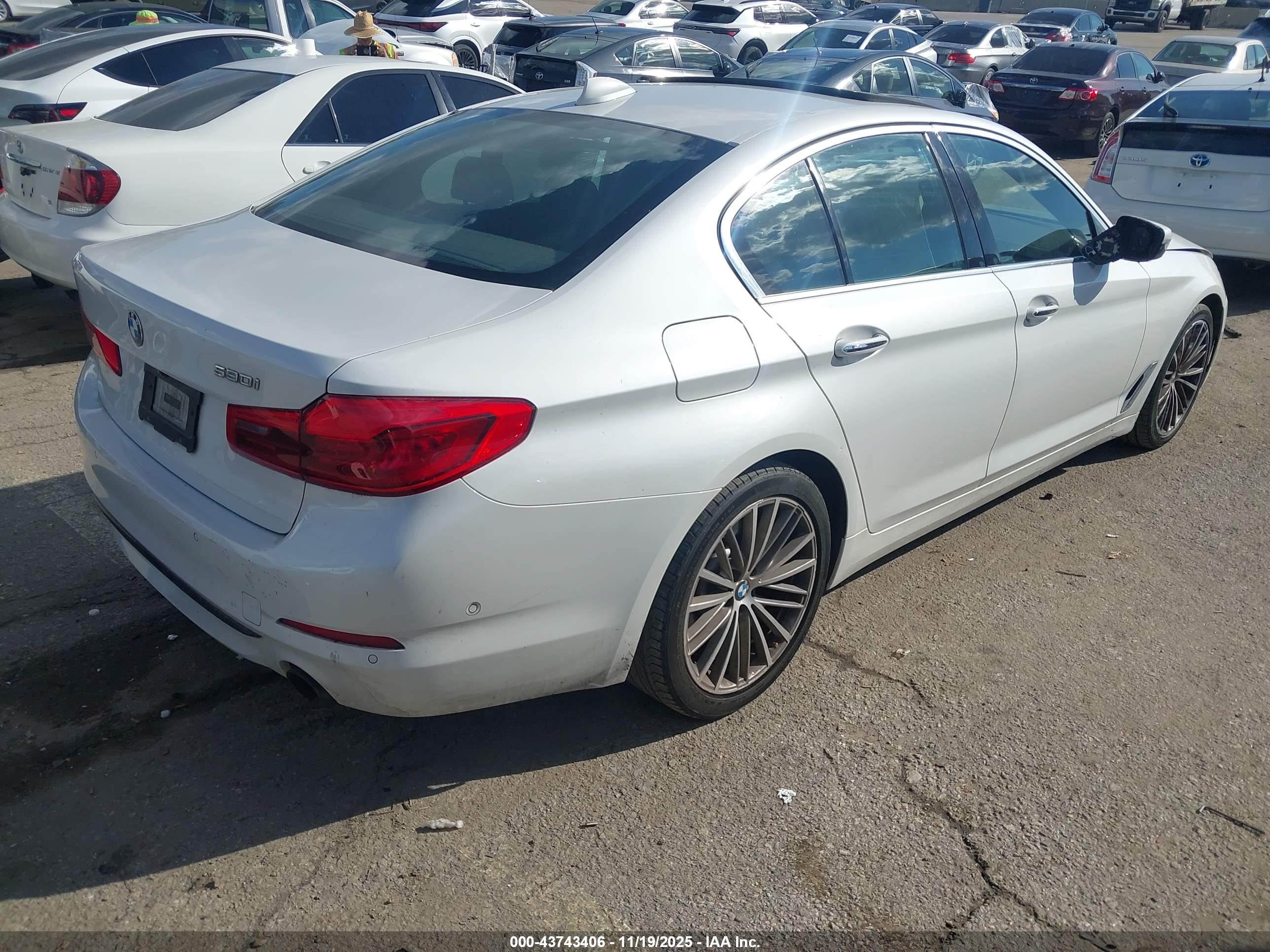 BMW 530I image 4
