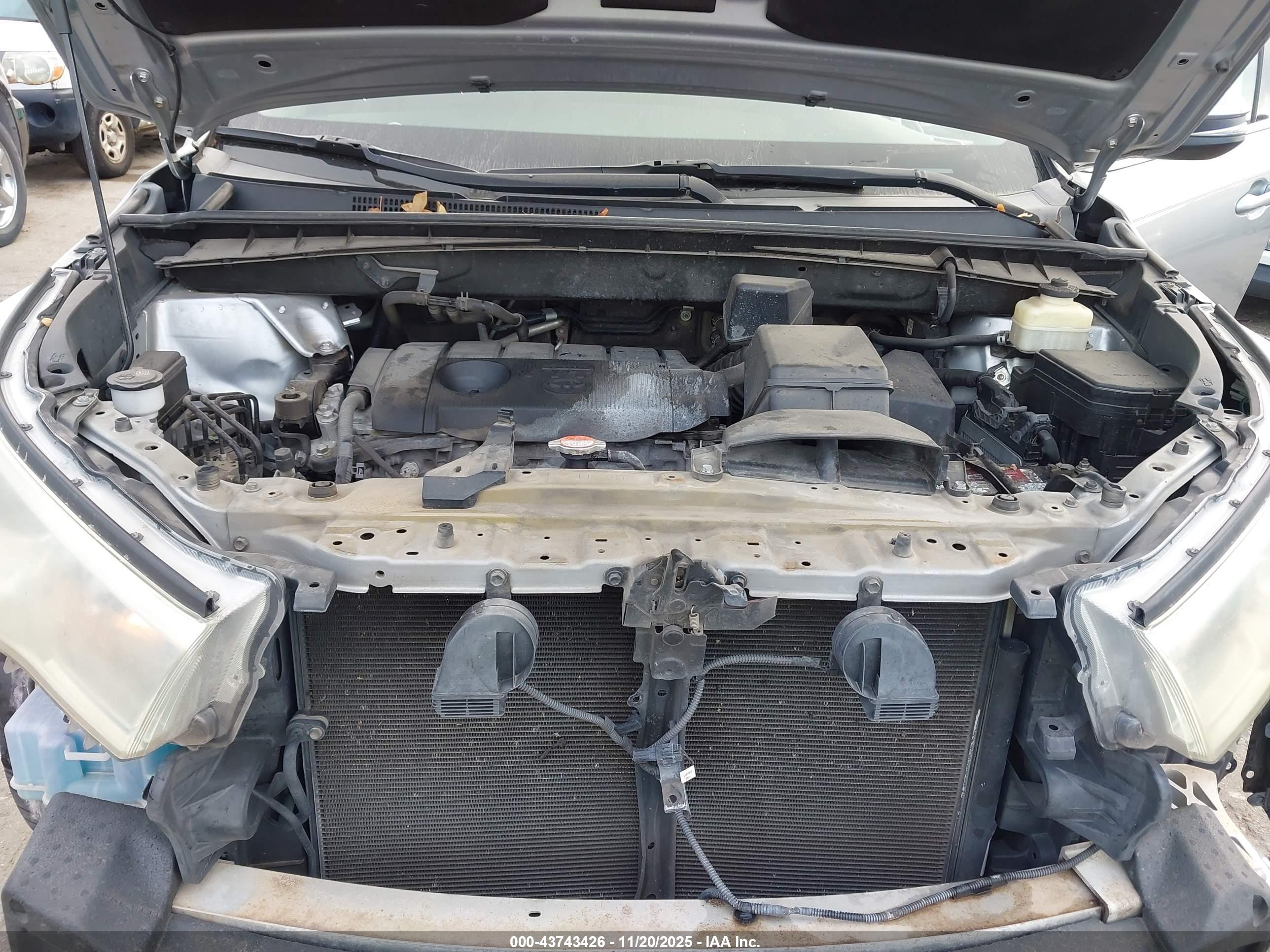 TOYOTA HIGHLANDER image 10