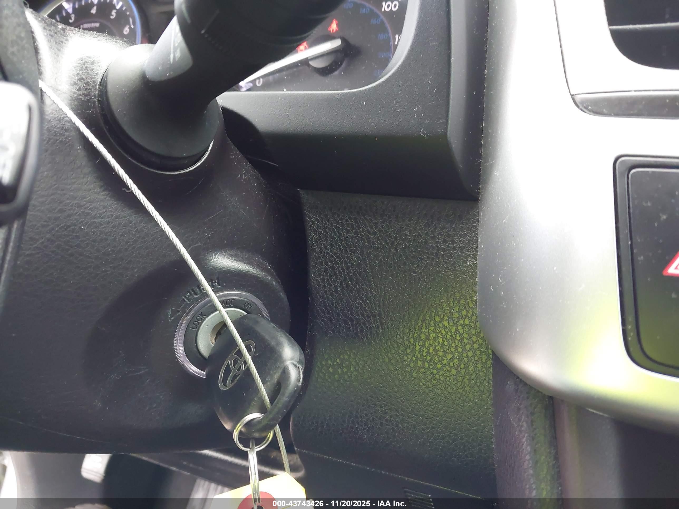 TOYOTA HIGHLANDER image 11