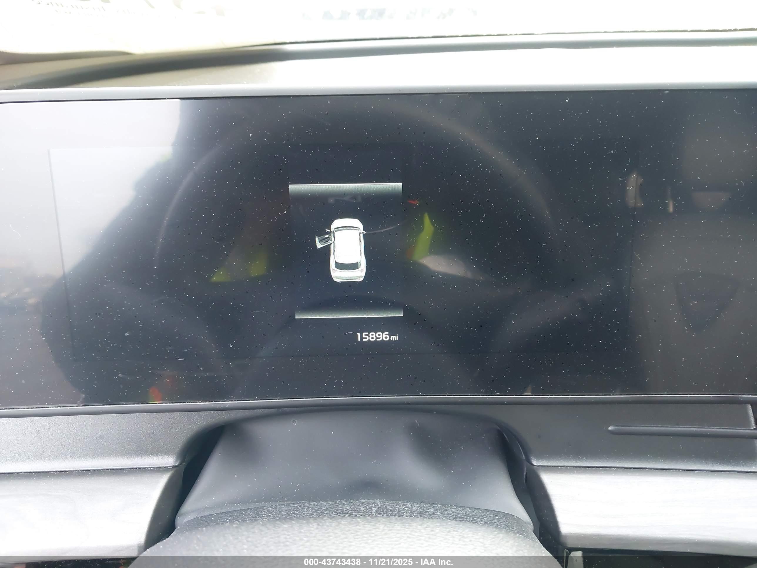 KIA SPORTAGE image 7