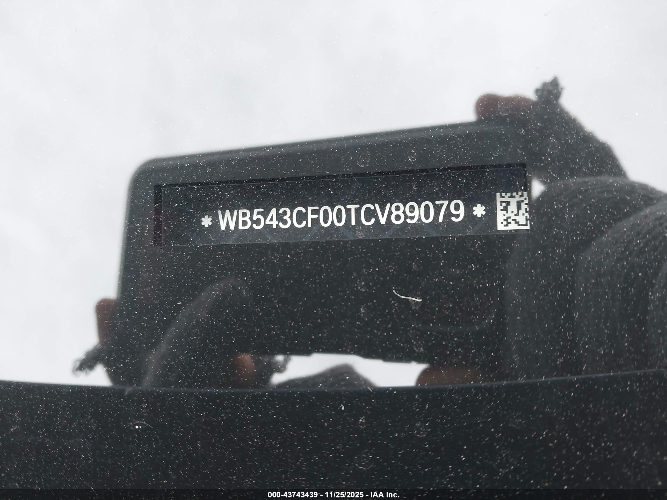 BMW IX image 9
