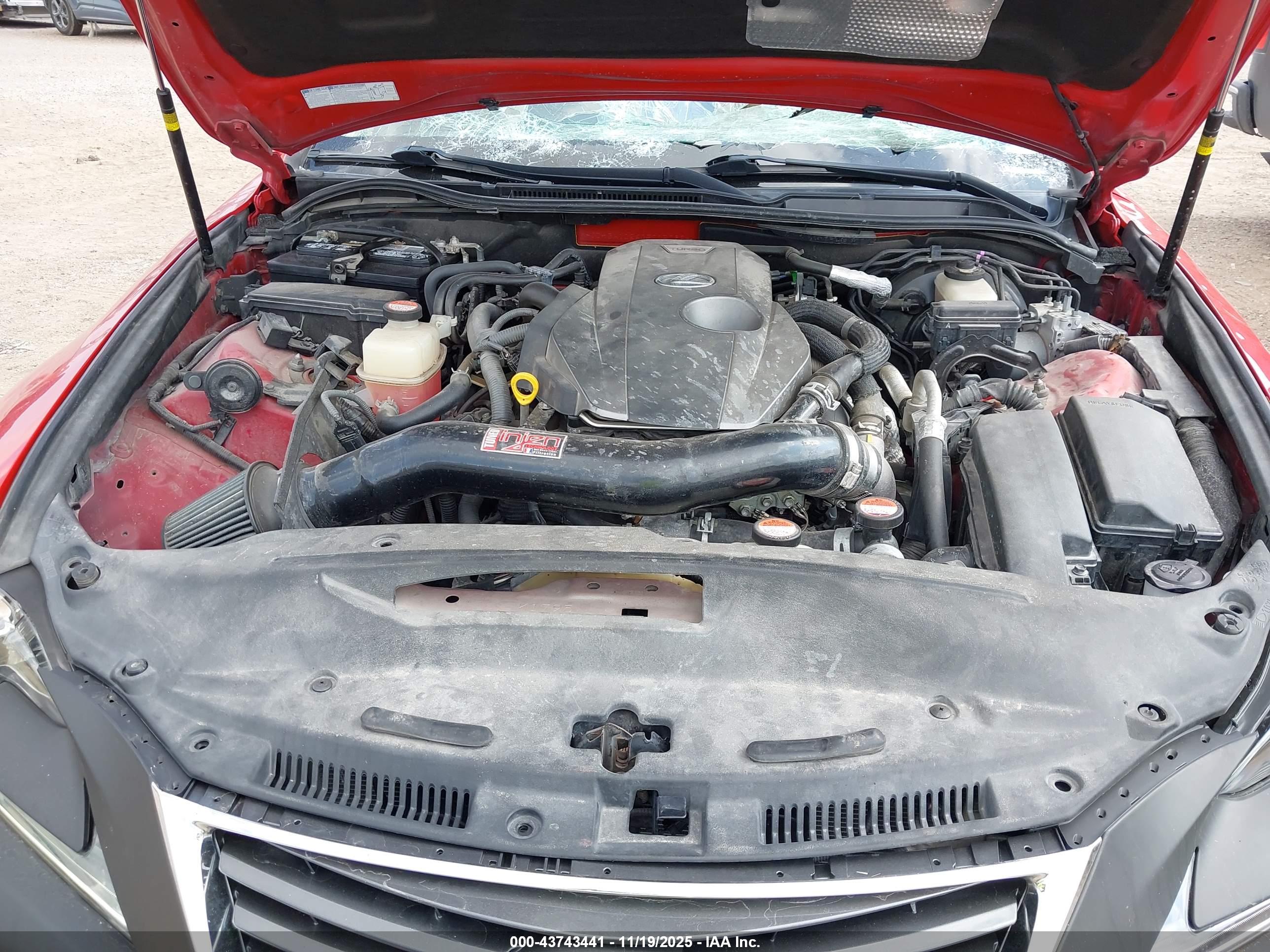 LEXUS IS image 10