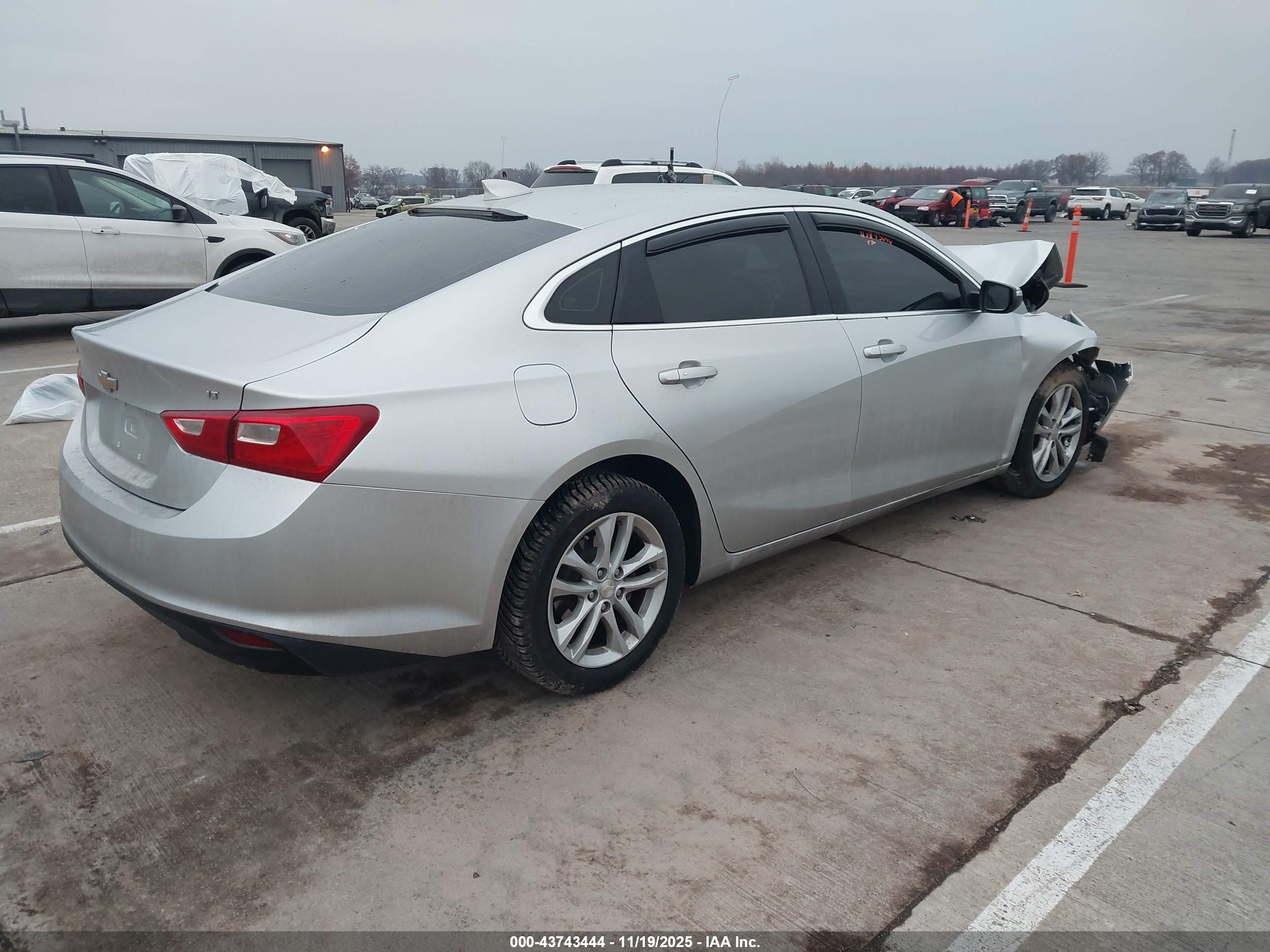 CHEVROLET MALIBU image 4
