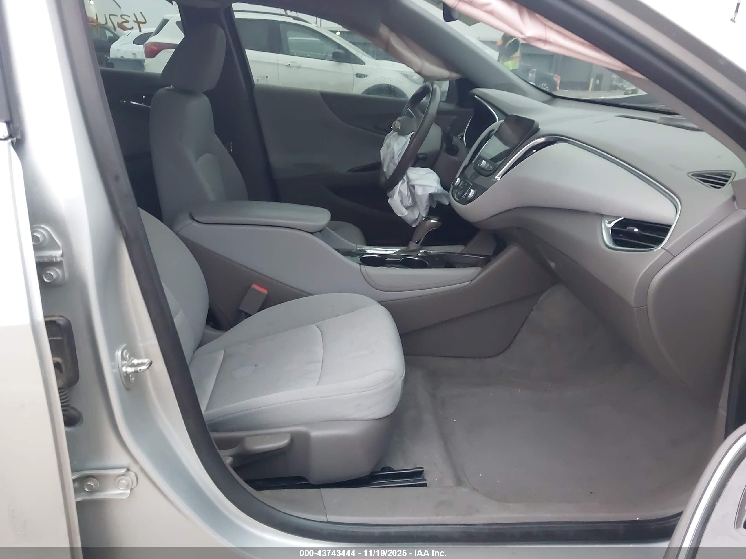 CHEVROLET MALIBU image 5