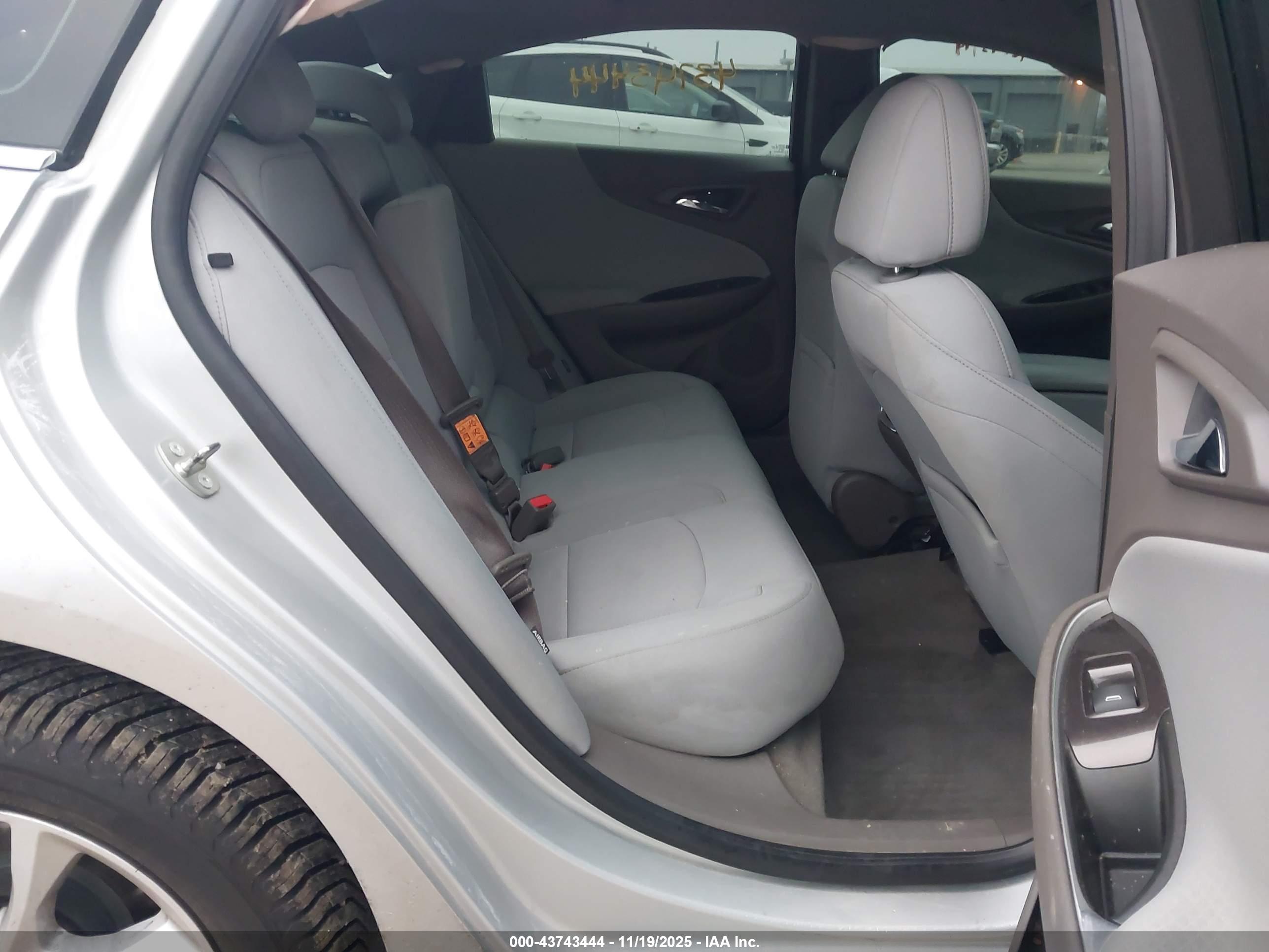 CHEVROLET MALIBU image 8