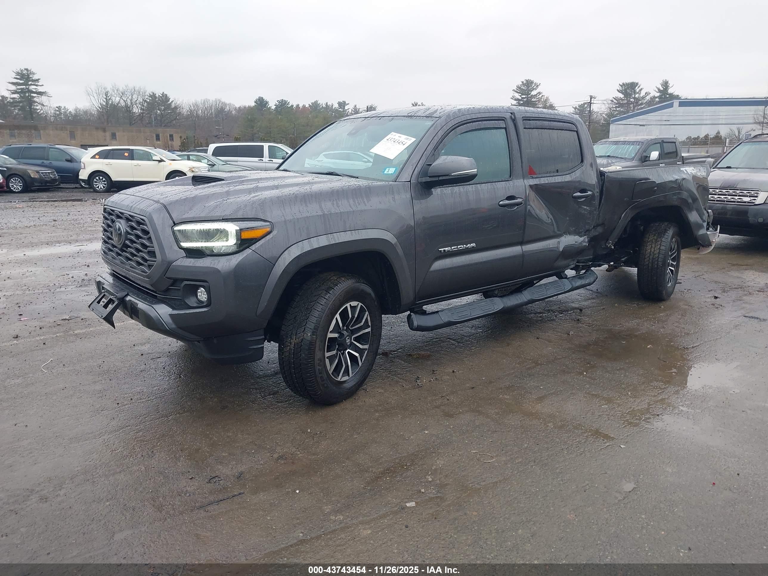 TOYOTA TACOMA image 2