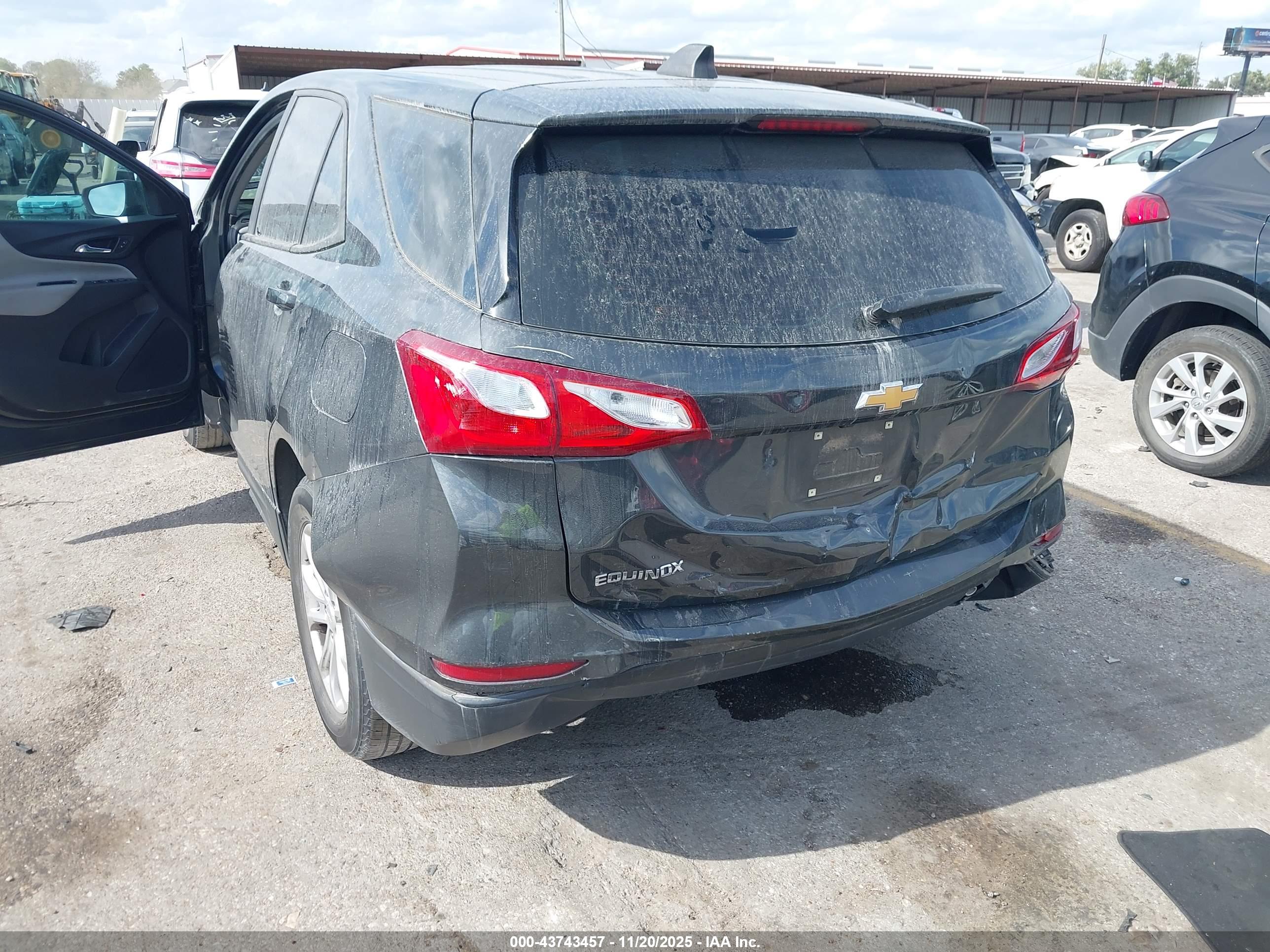 CHEVROLET EQUINOX image 6