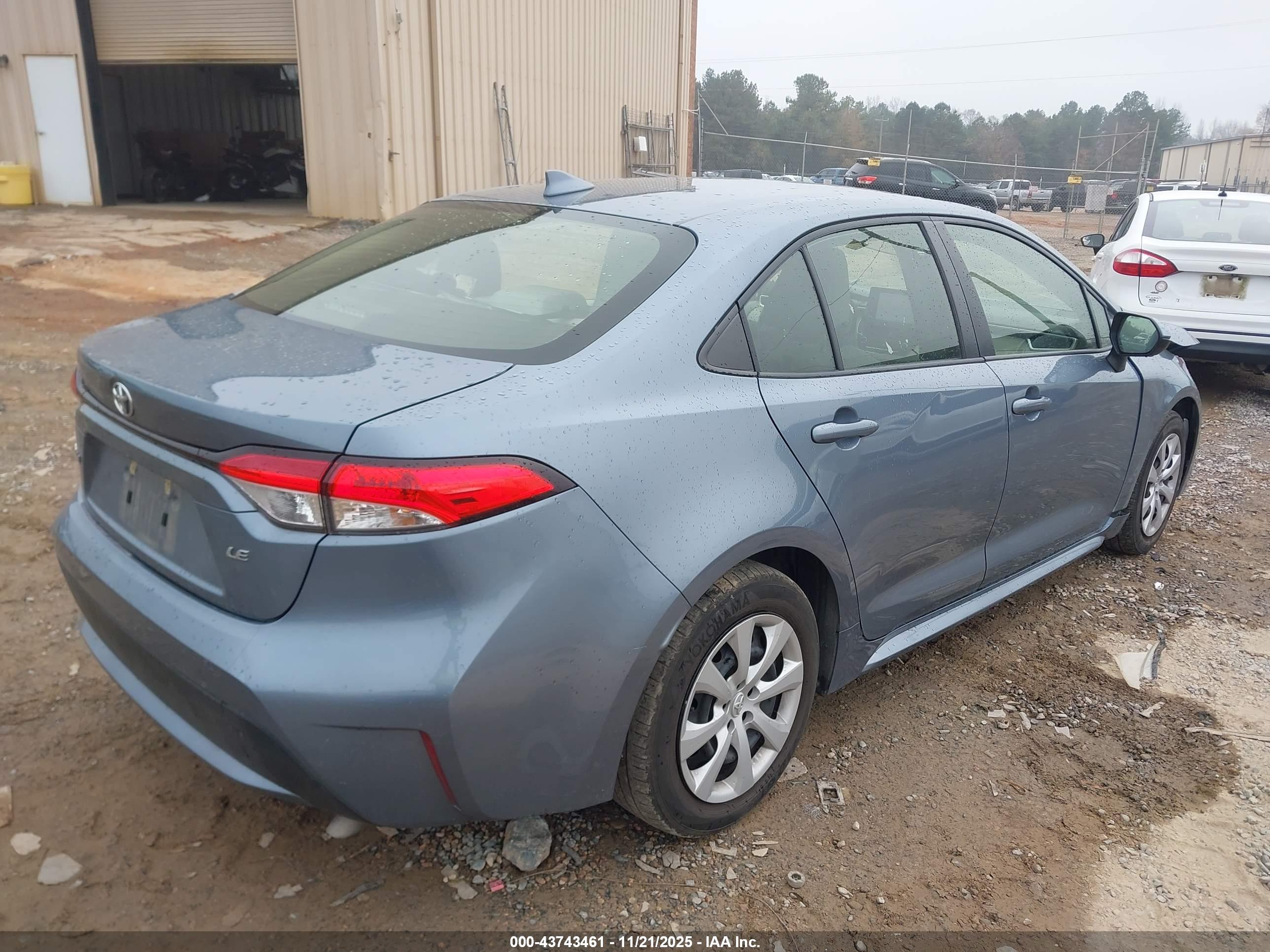 TOYOTA COROLLA image 4