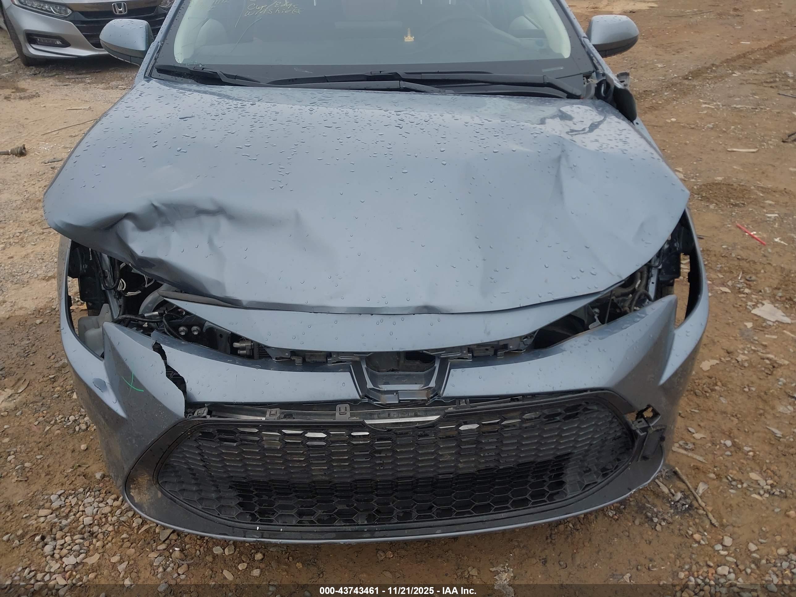 TOYOTA COROLLA image 6